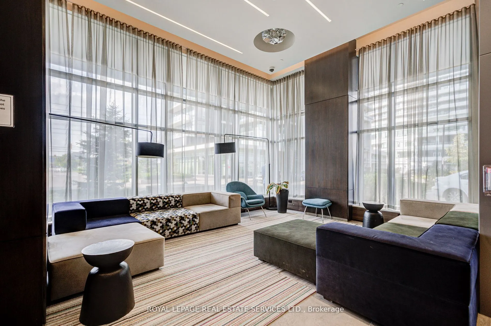 2560 Eglinton Avenue W, #1008