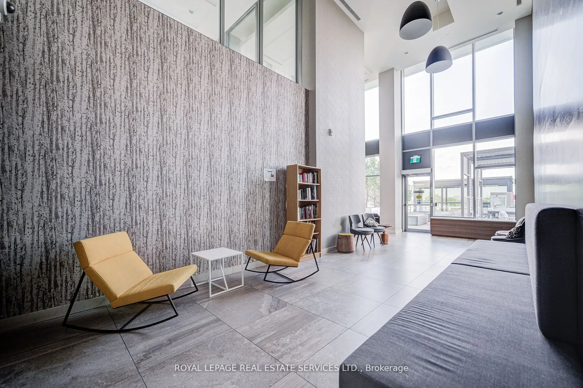 2560 Eglinton Avenue W, #1008