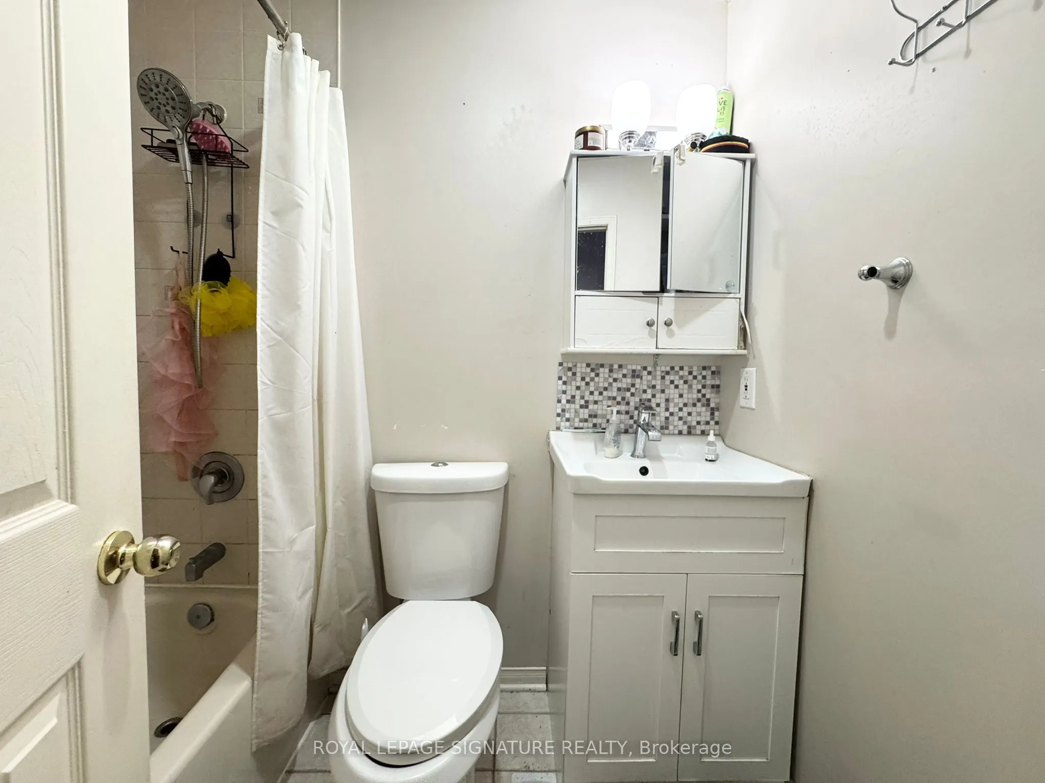 13 Southwell Place, #Upper