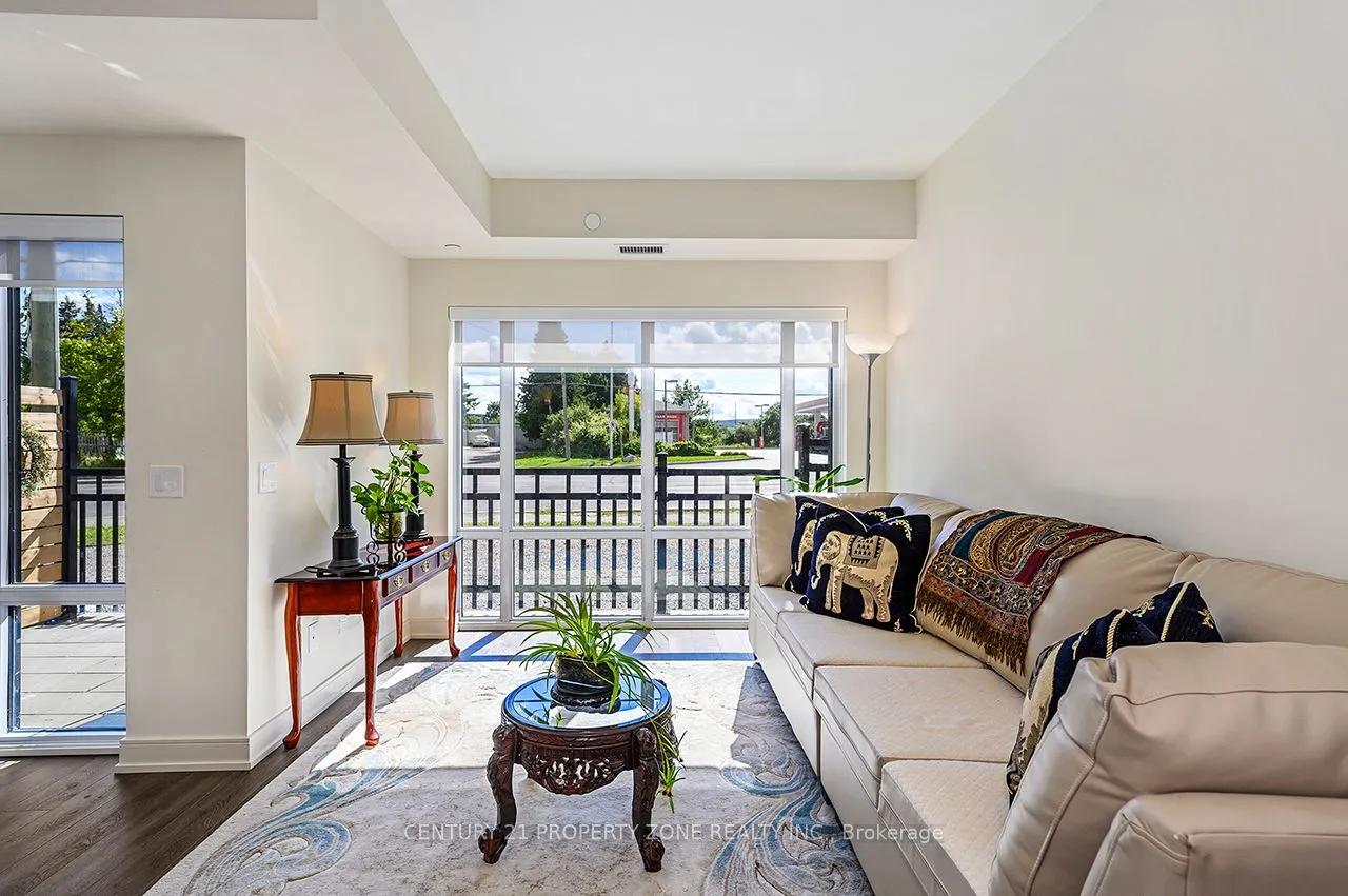 8010 Derry Road W, #TH 105