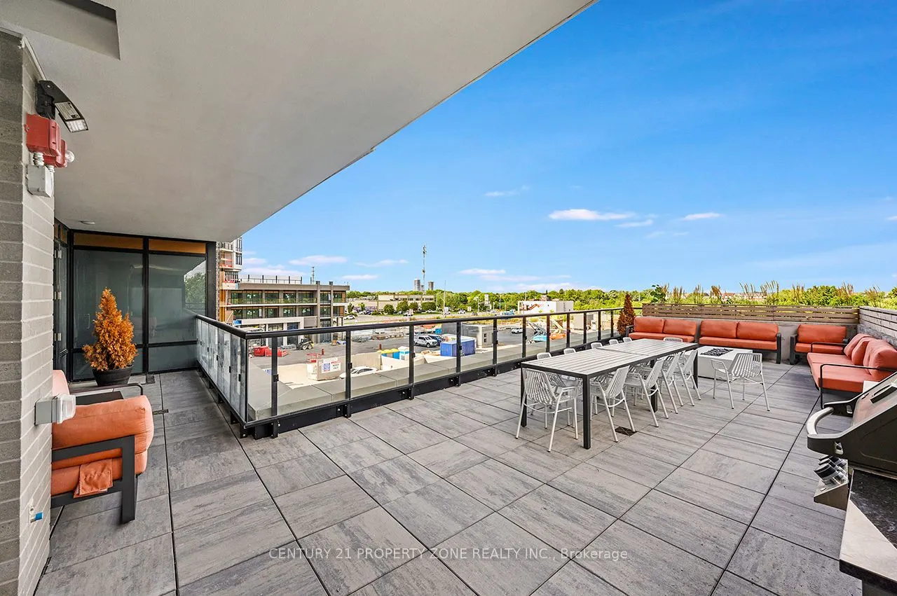 8010 Derry Road W, #TH 105