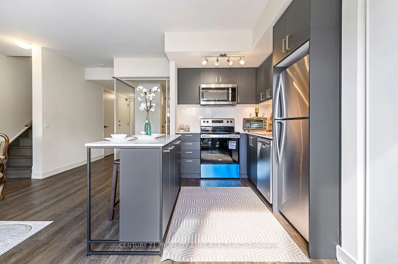 8010 Derry Road W, #TH 105