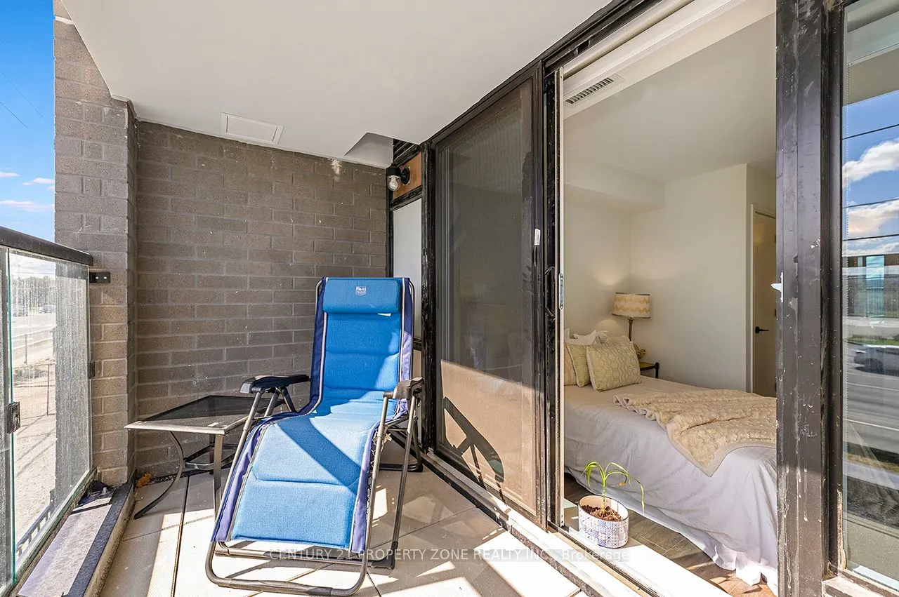 8010 Derry Road W, #TH 105