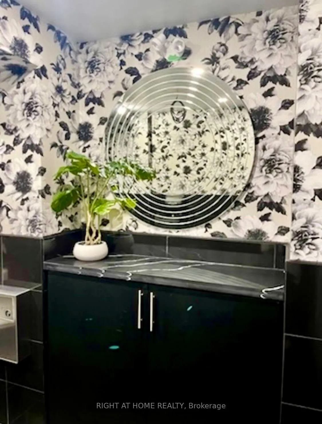 38 Via Bagnato, #106