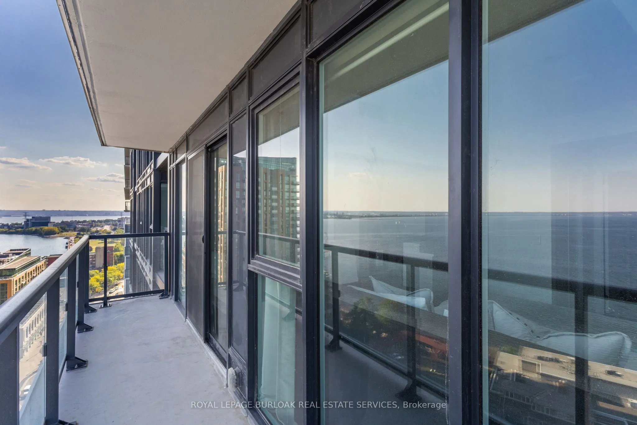 370 Martha Street, #1805