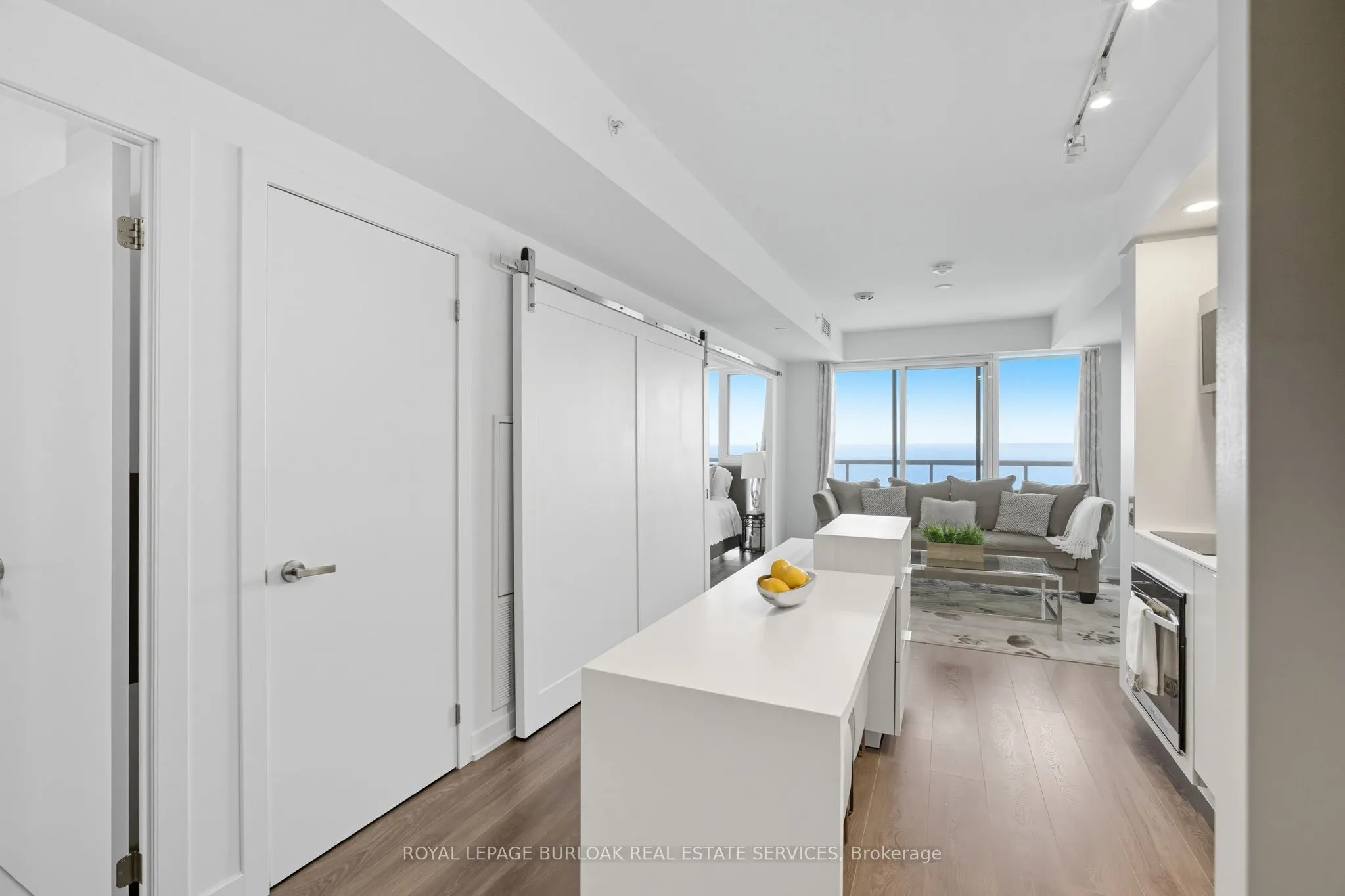 370 Martha Street, #1805