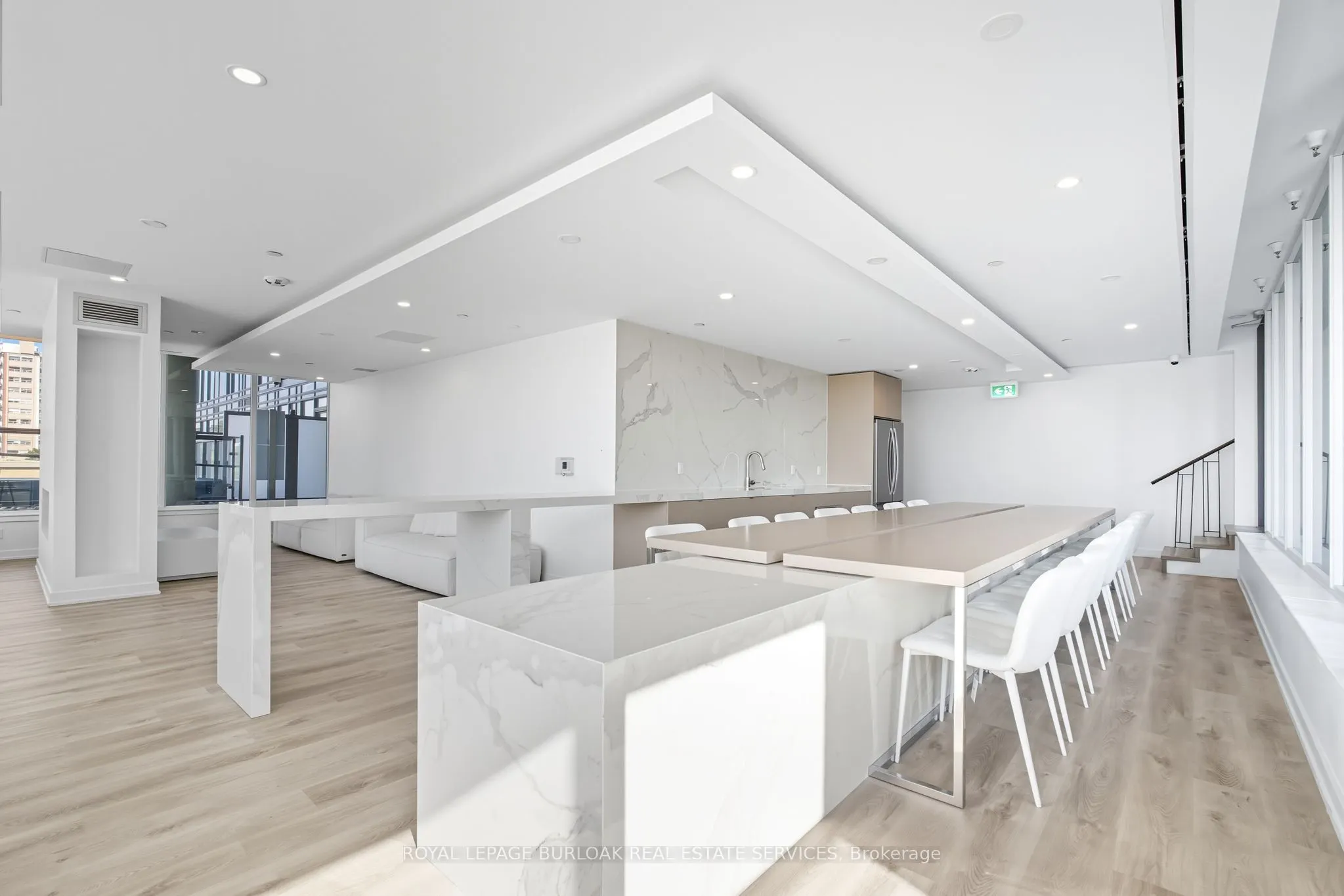 370 Martha Street, #1805