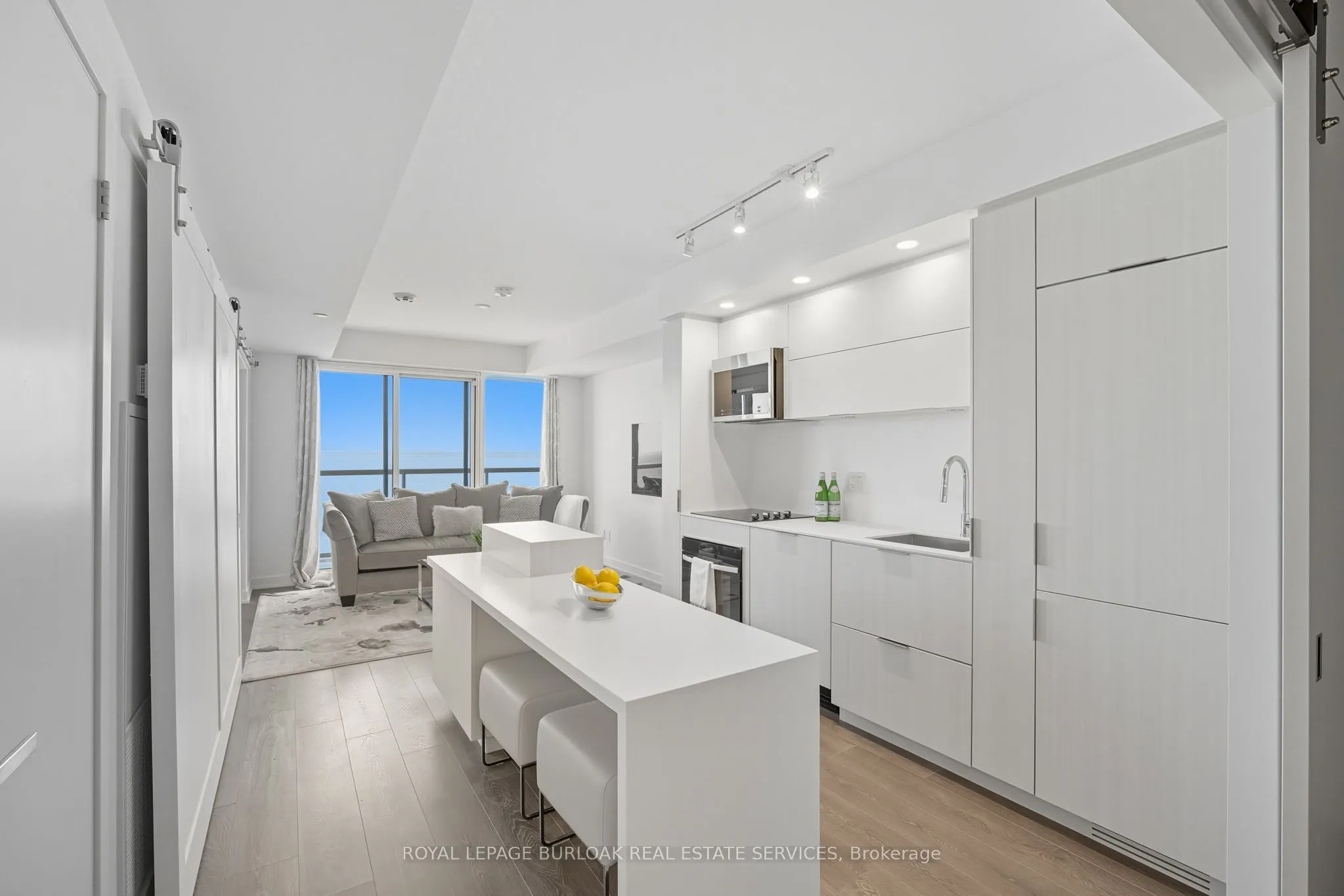 370 Martha Street, #1805