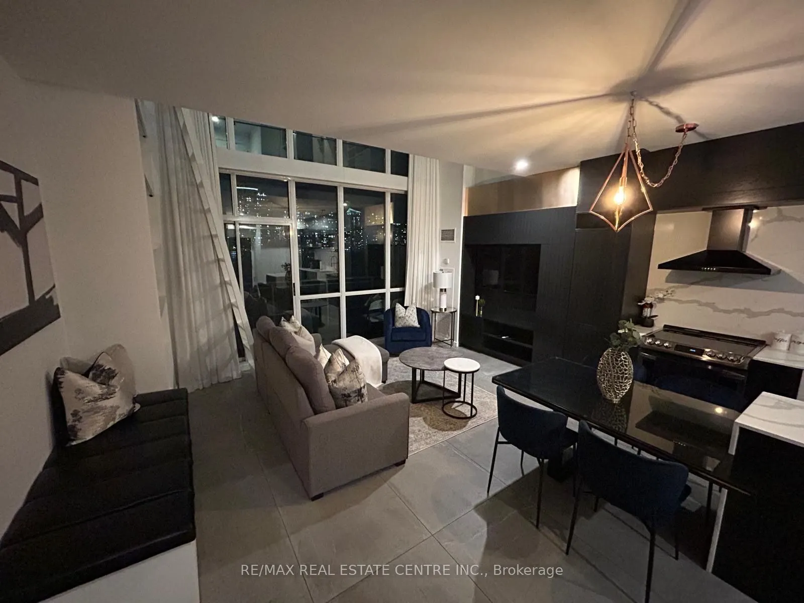 220 Burnhamthorpe Road W, #503