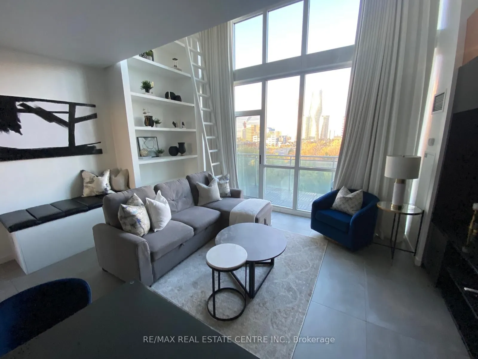 220 Burnhamthorpe Road W, #503