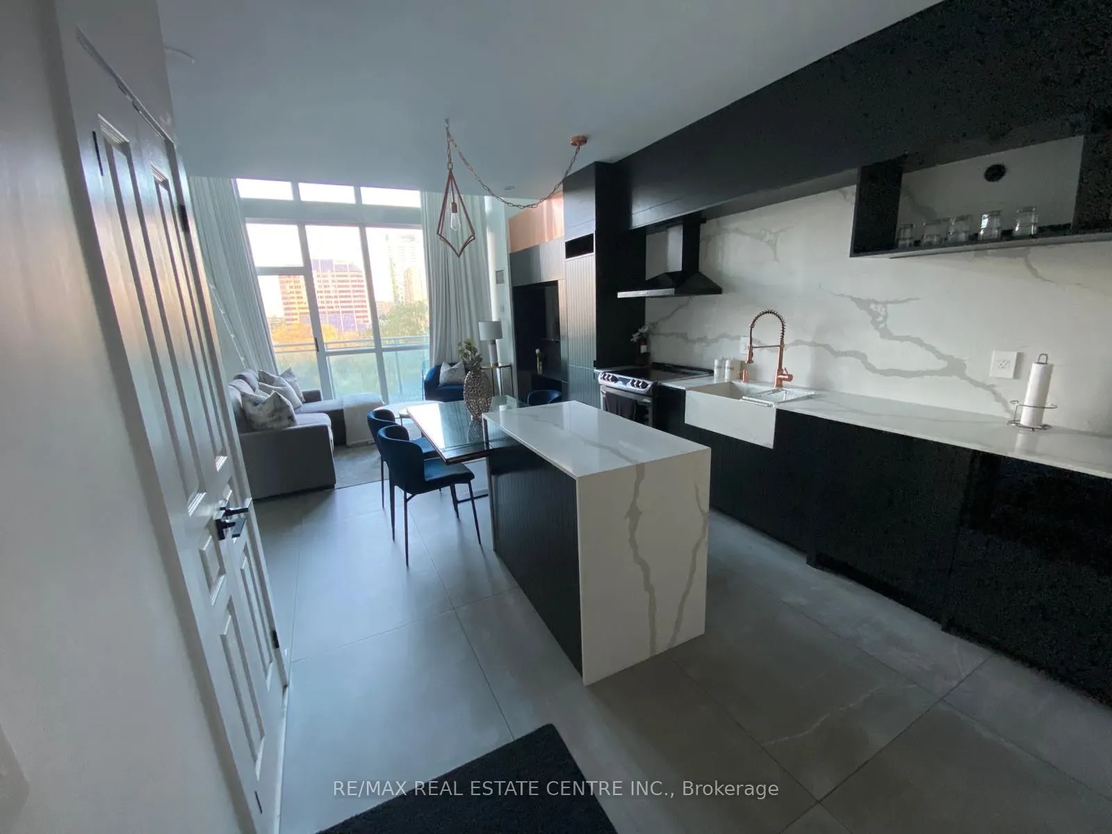 220 Burnhamthorpe Road W, #503