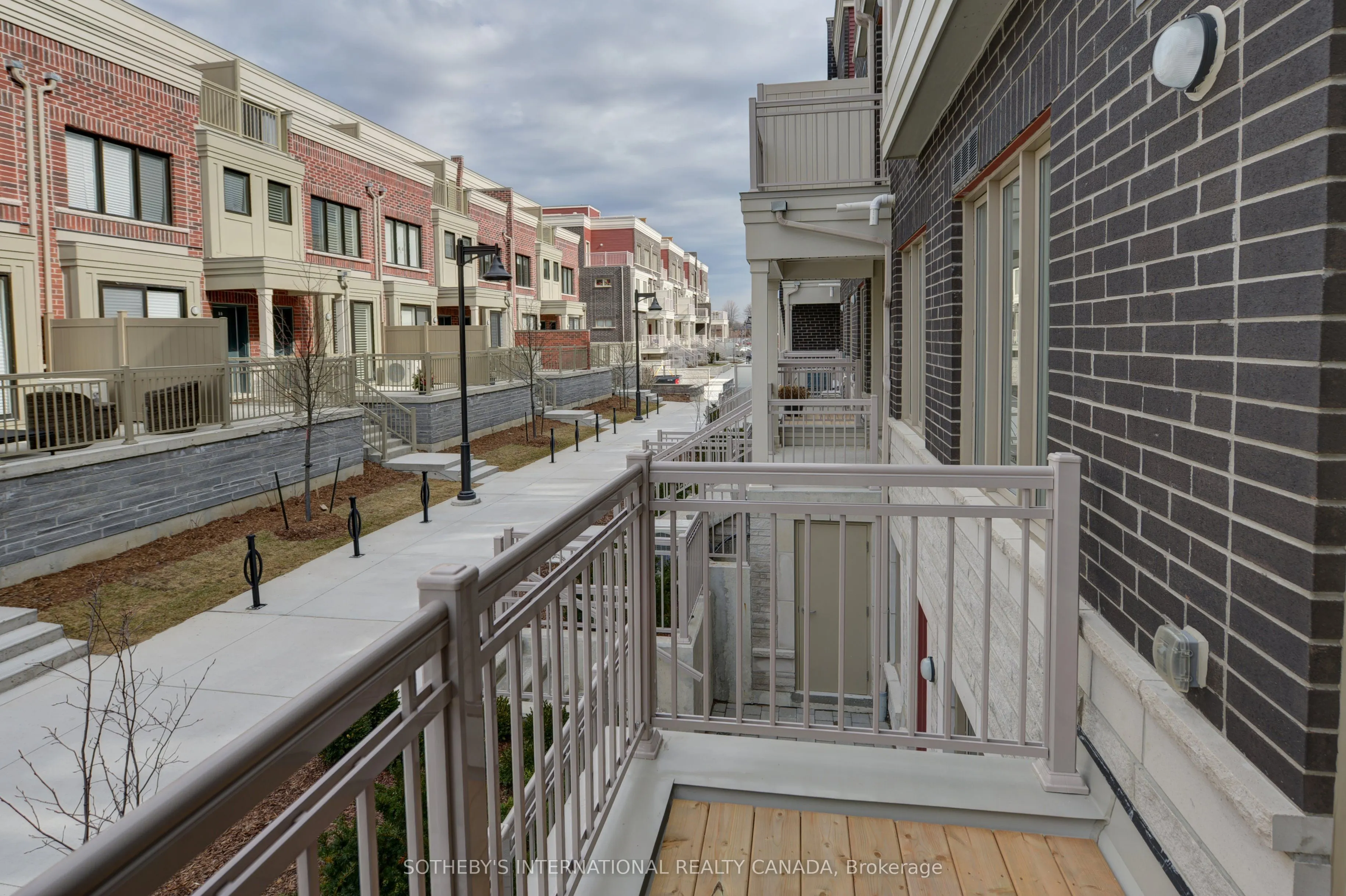 90 Eastwood Park Gardens, #10-4