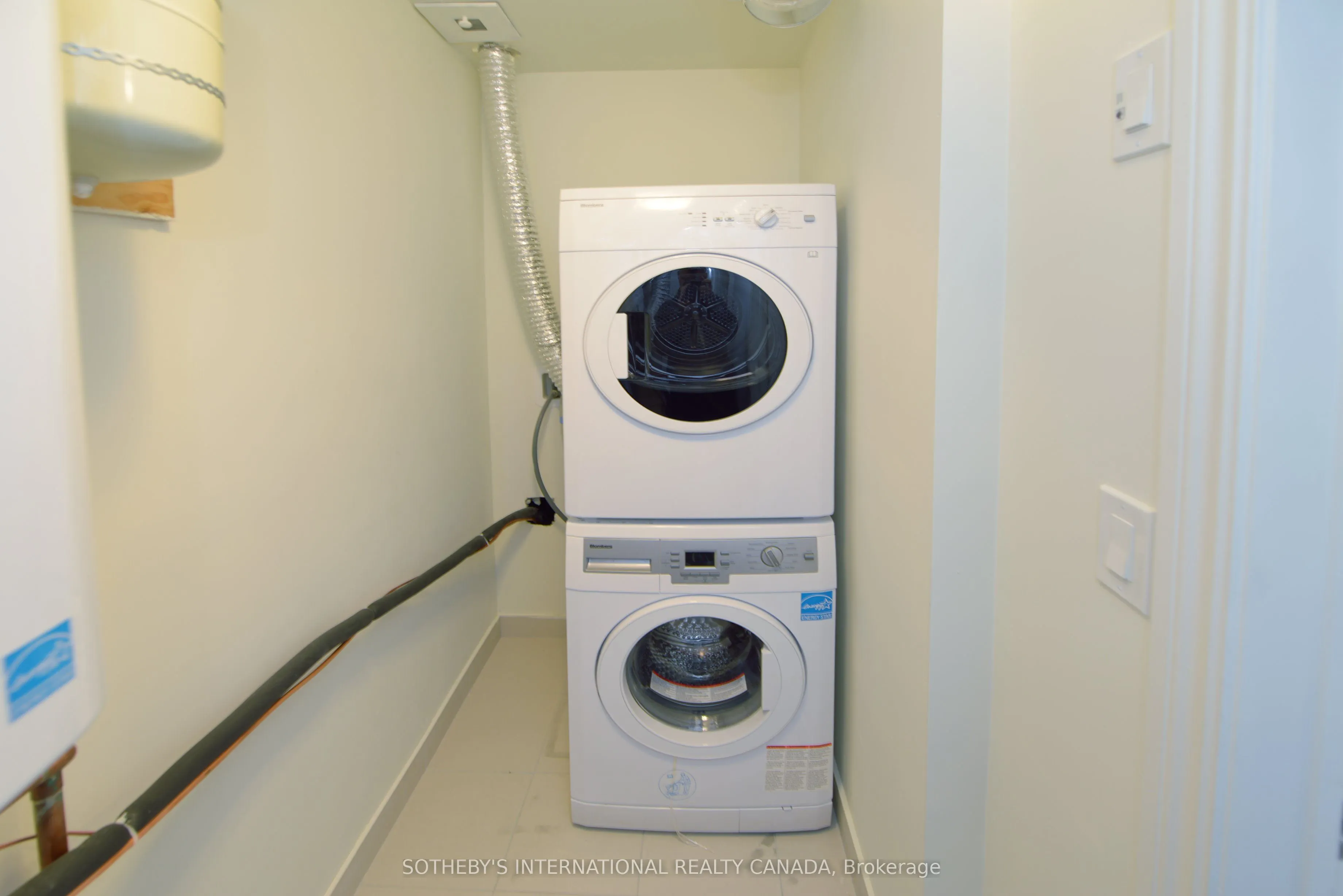 90 Eastwood Park Gardens, #10-4