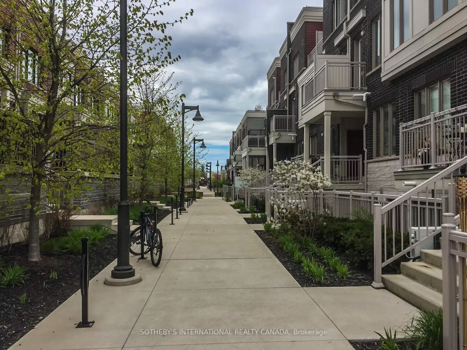 90 Eastwood Park Gardens, #10-4