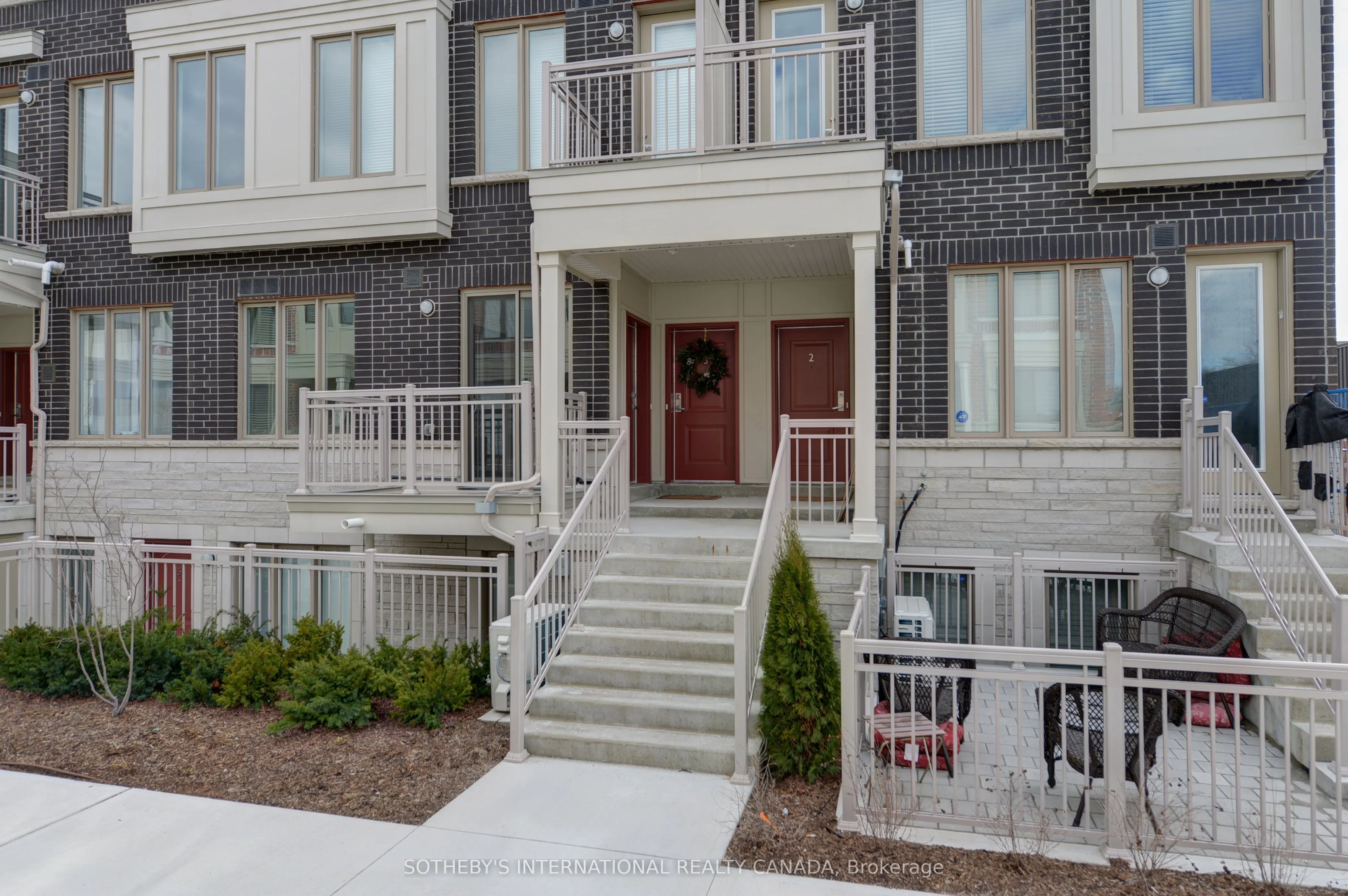 90 Eastwood Park Gardens, #10-4