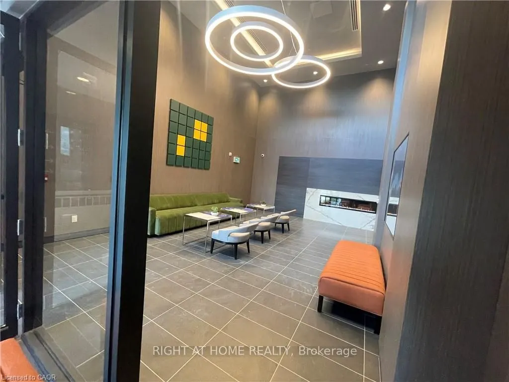 95 Dundas Street W, #202