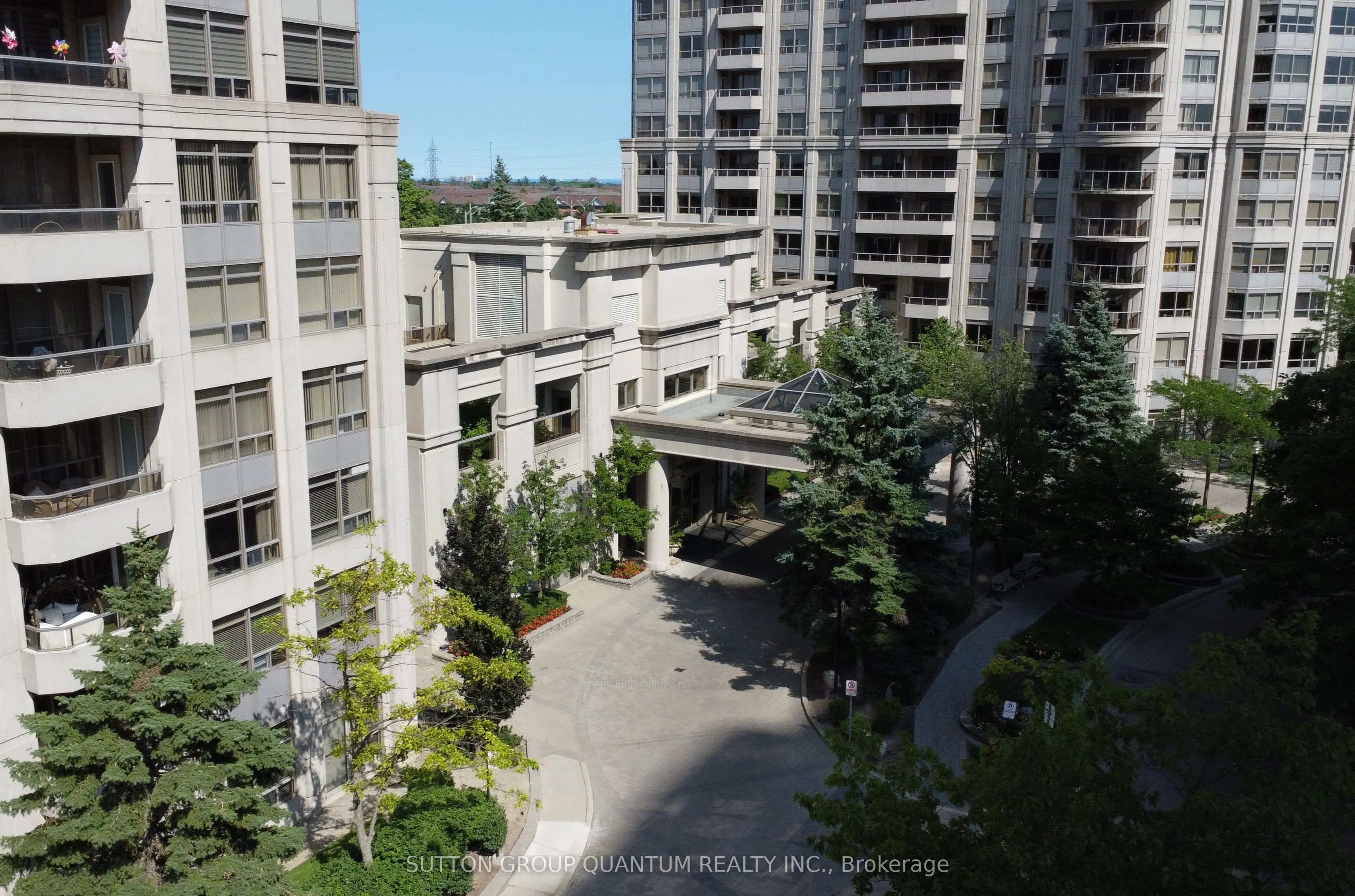 25 Kingsbridge Garden Circle, #716