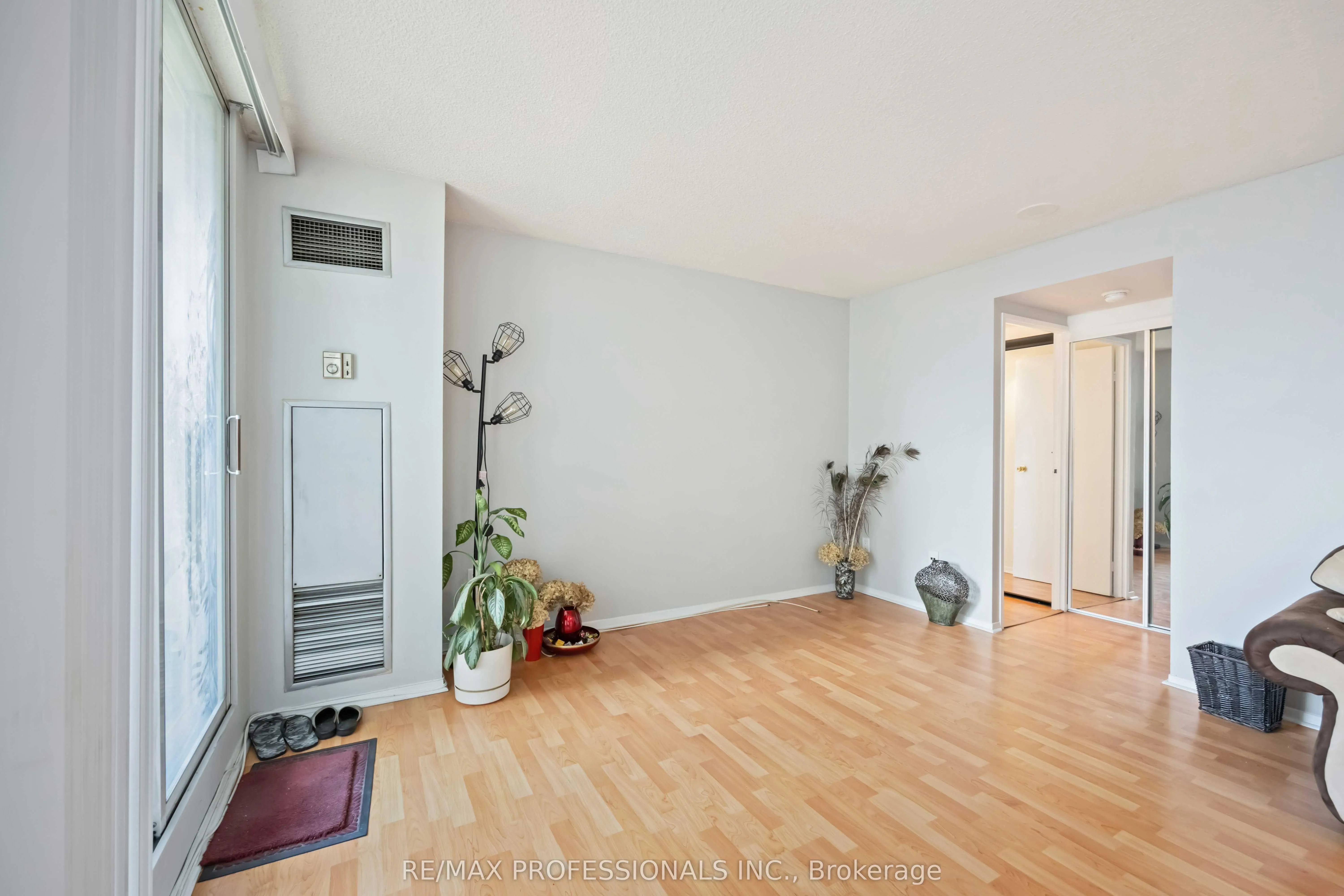 3077 Weston Road, #1206