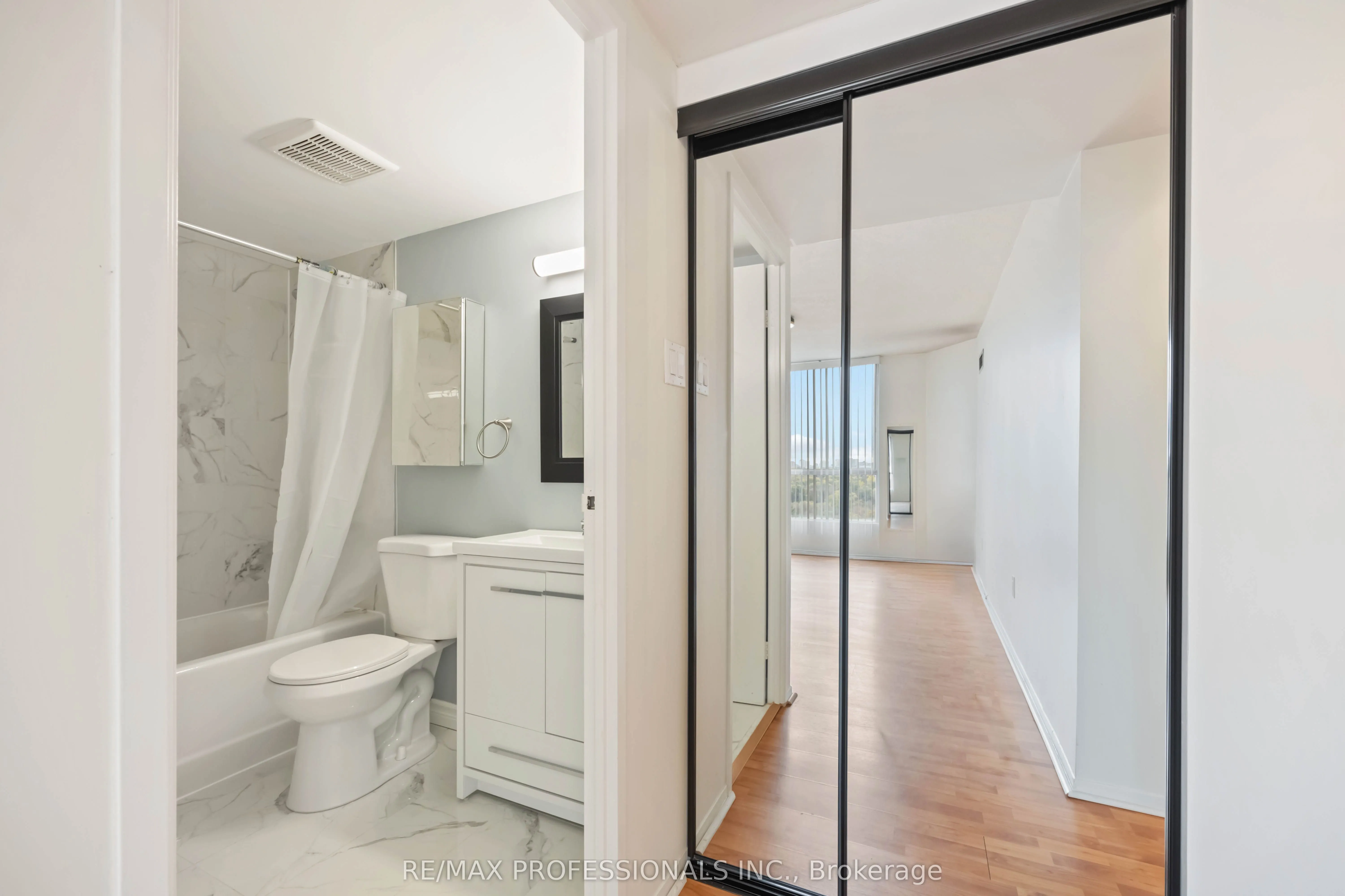 3077 Weston Road, #1206