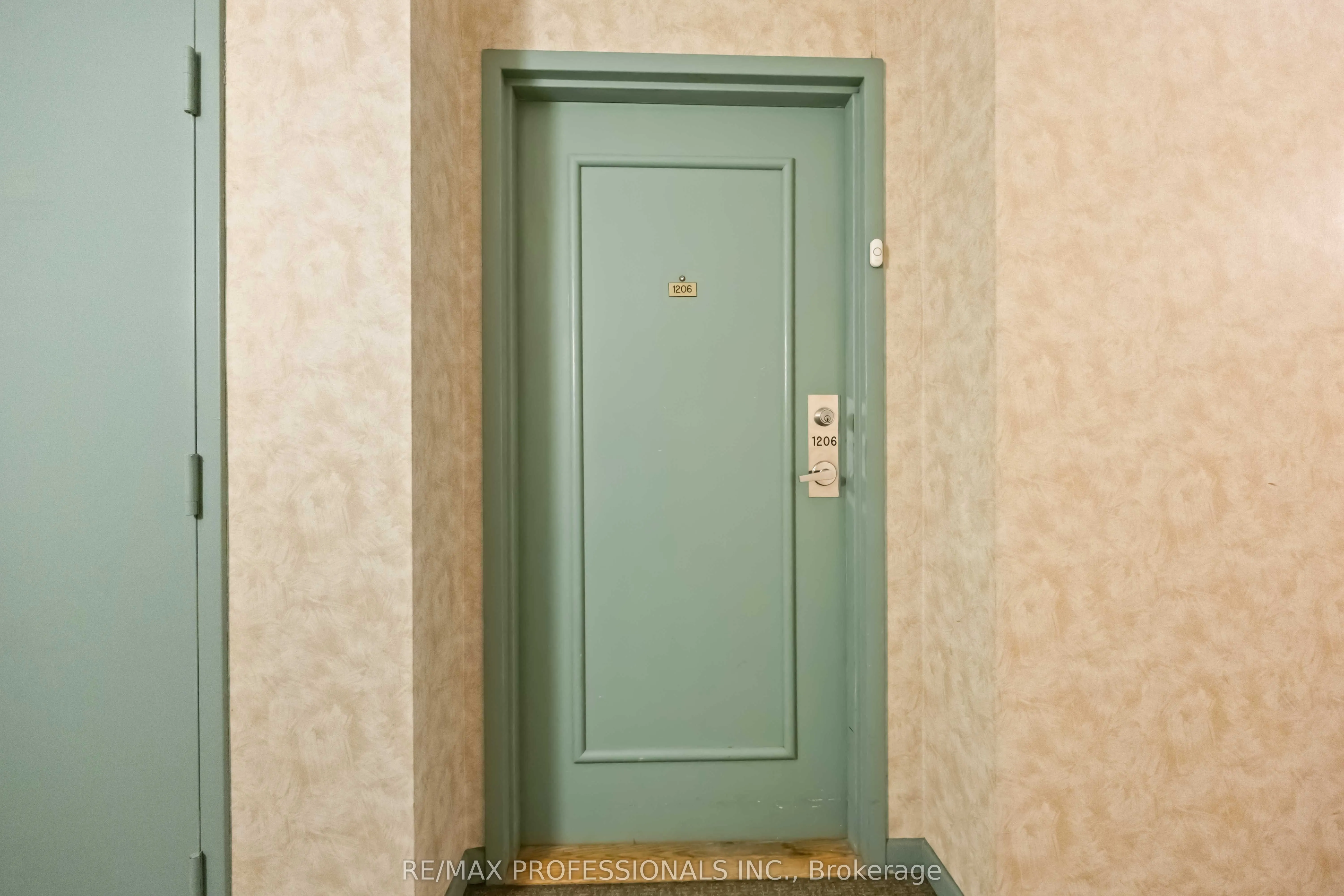 3077 Weston Road, #1206