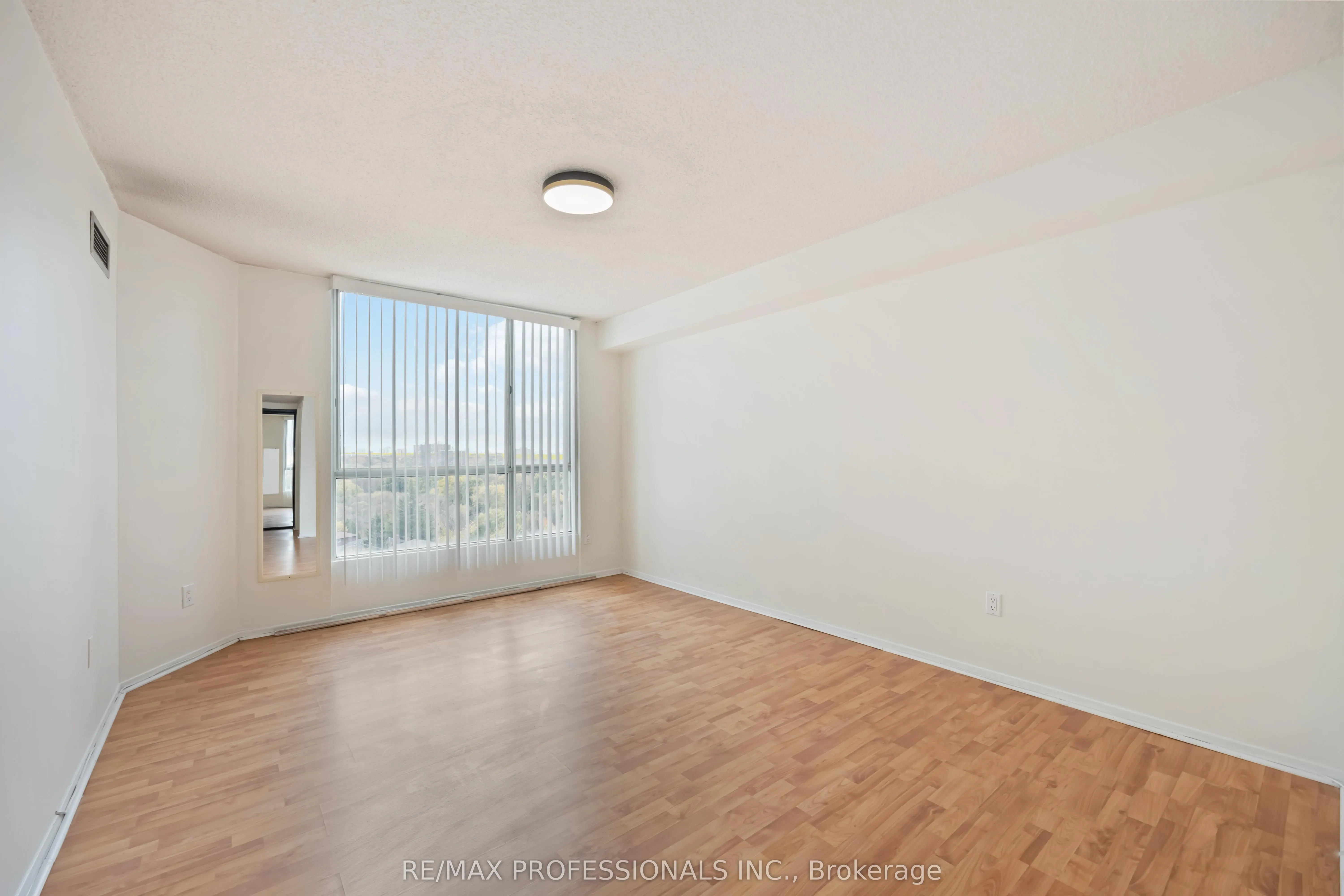 3077 Weston Road, #1206