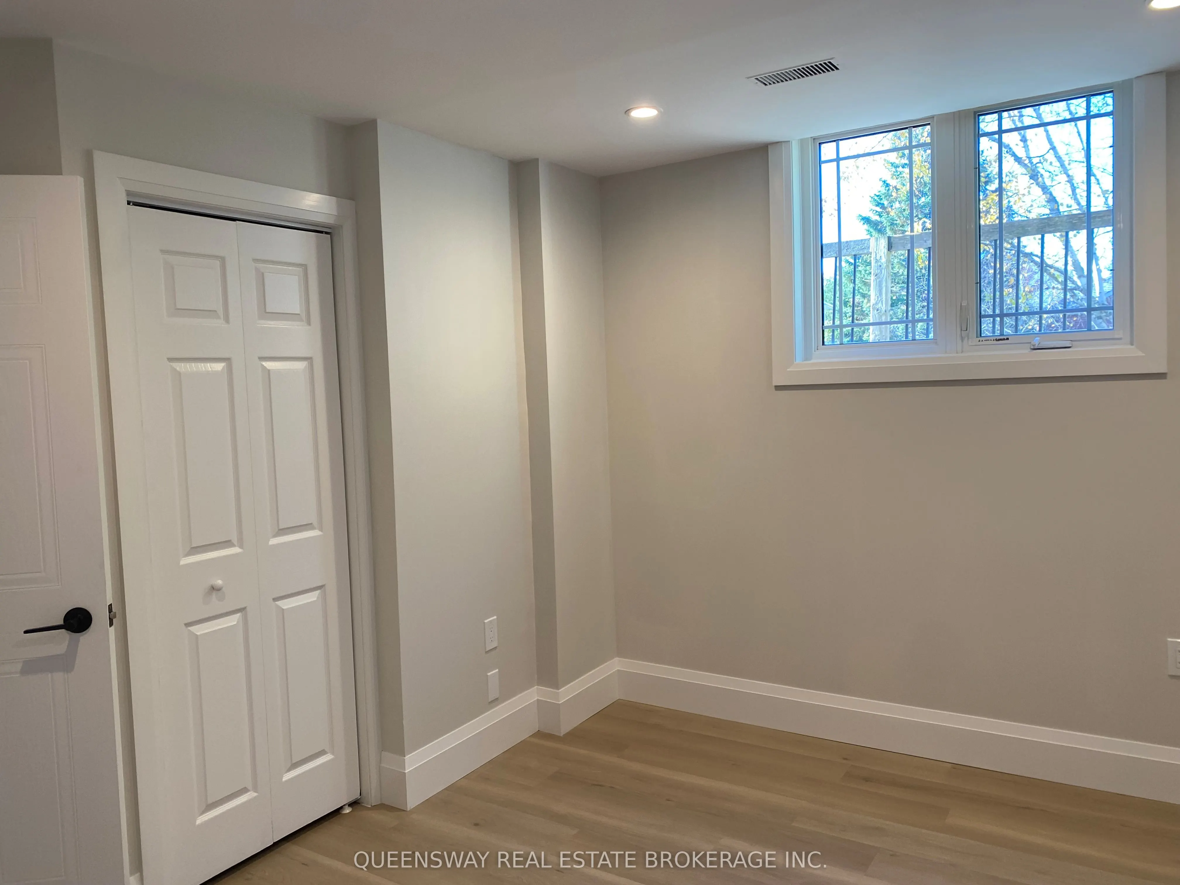 38 Eastview Crescent