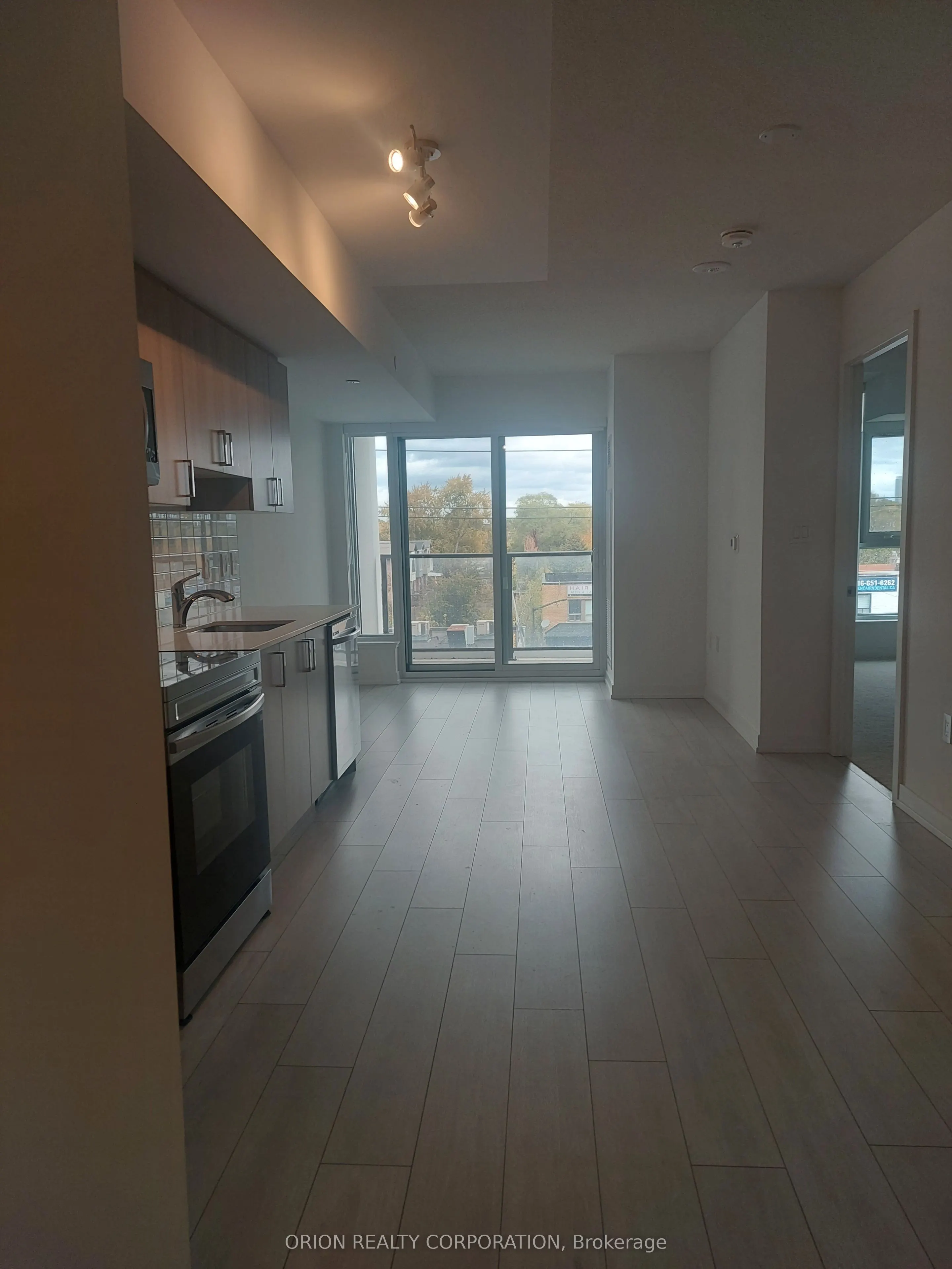 556 Marlee Avenue, #416
