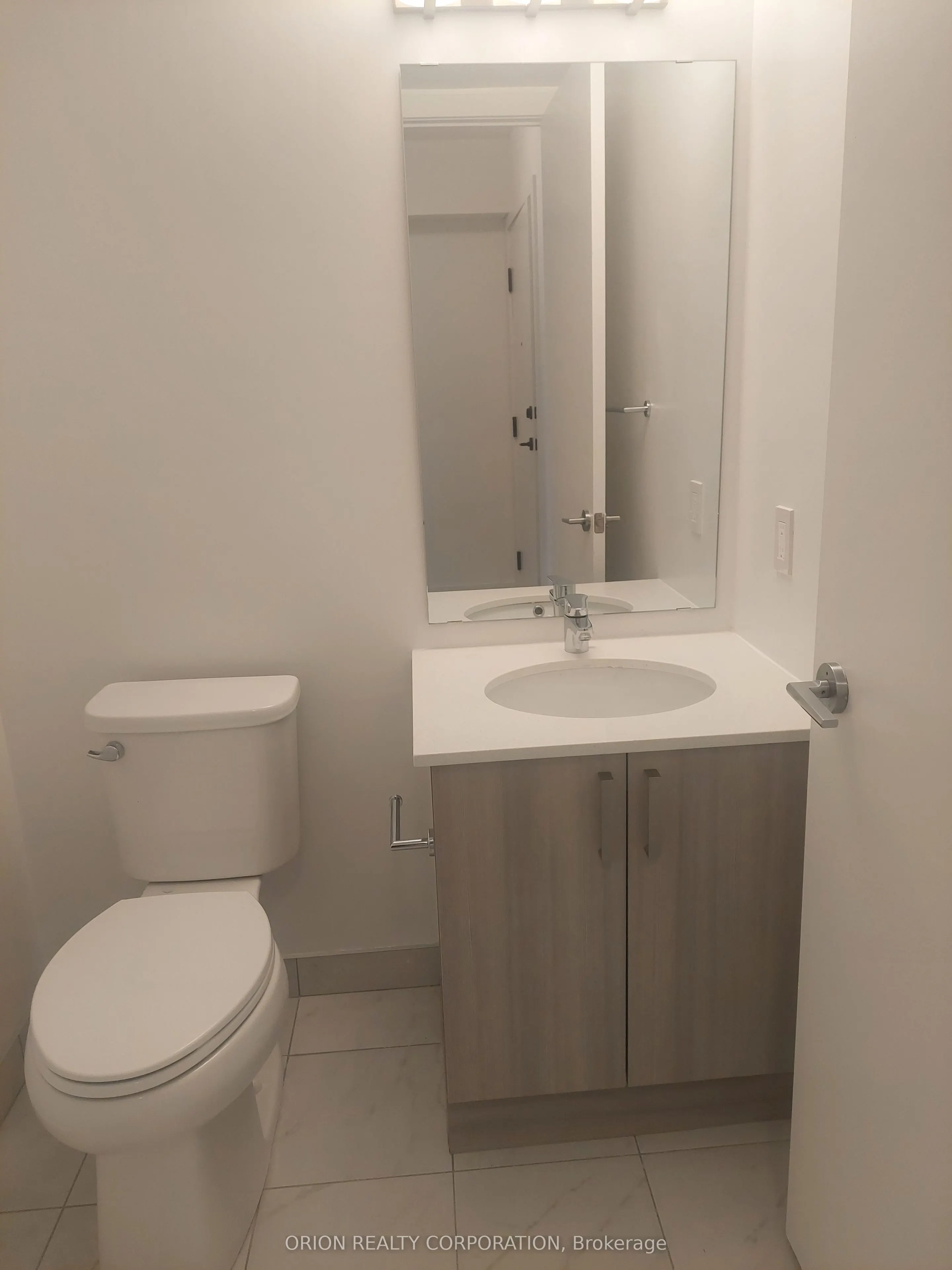 556 Marlee Avenue, #416