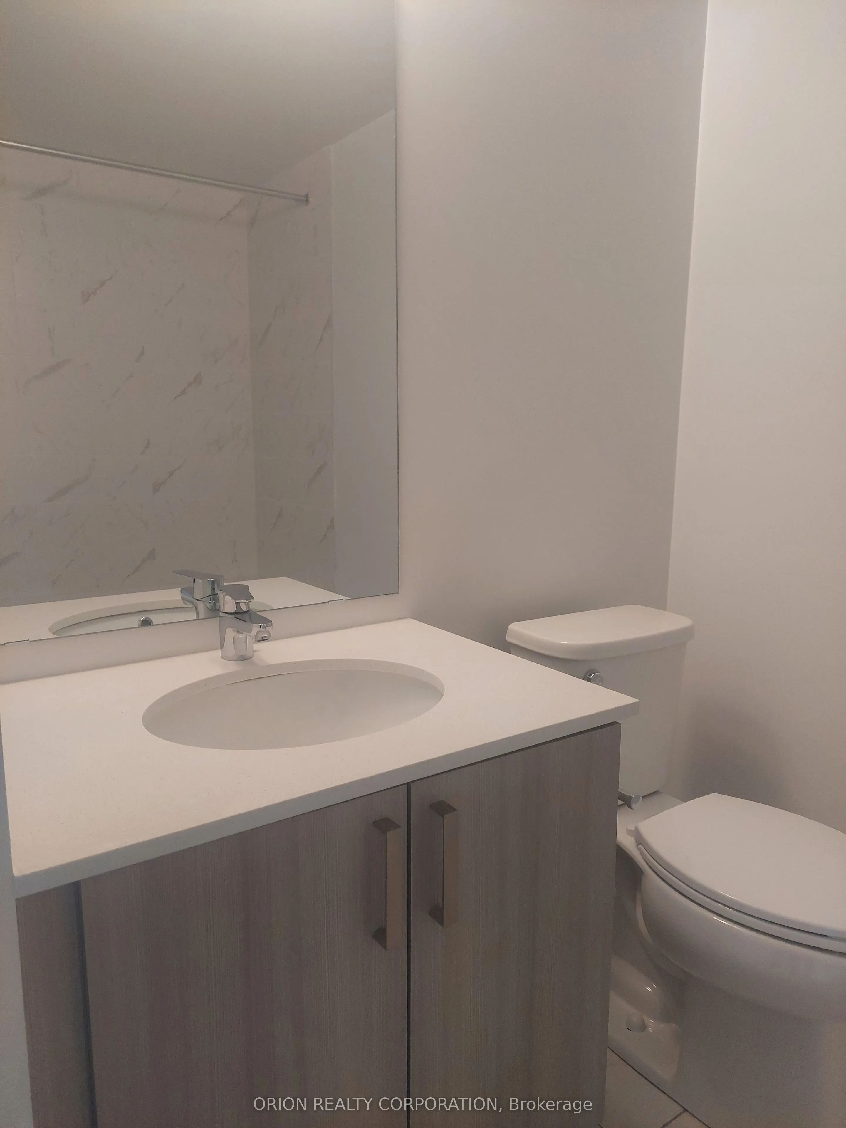 556 Marlee Avenue, #416