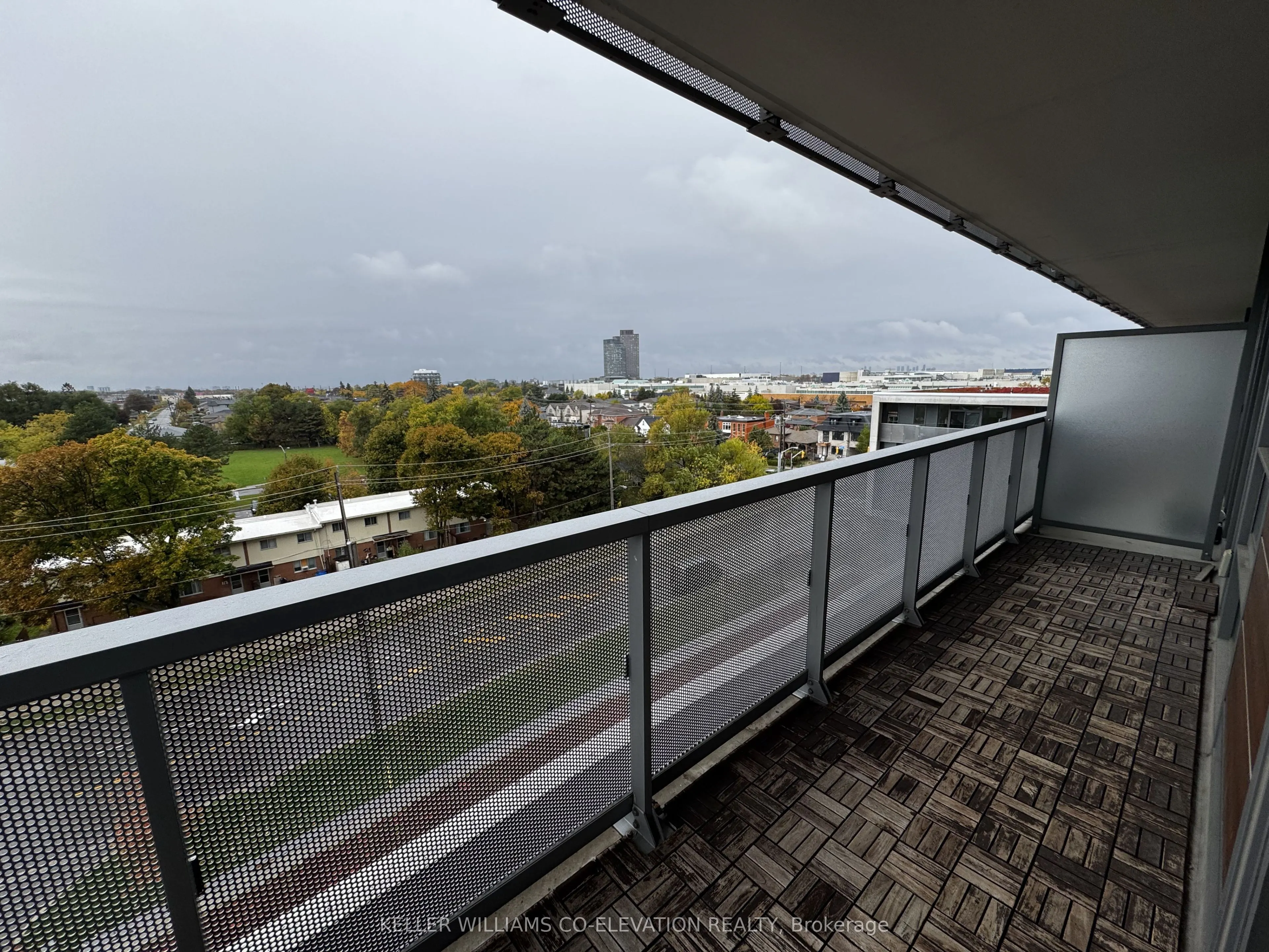 160 Flemington Road, #818