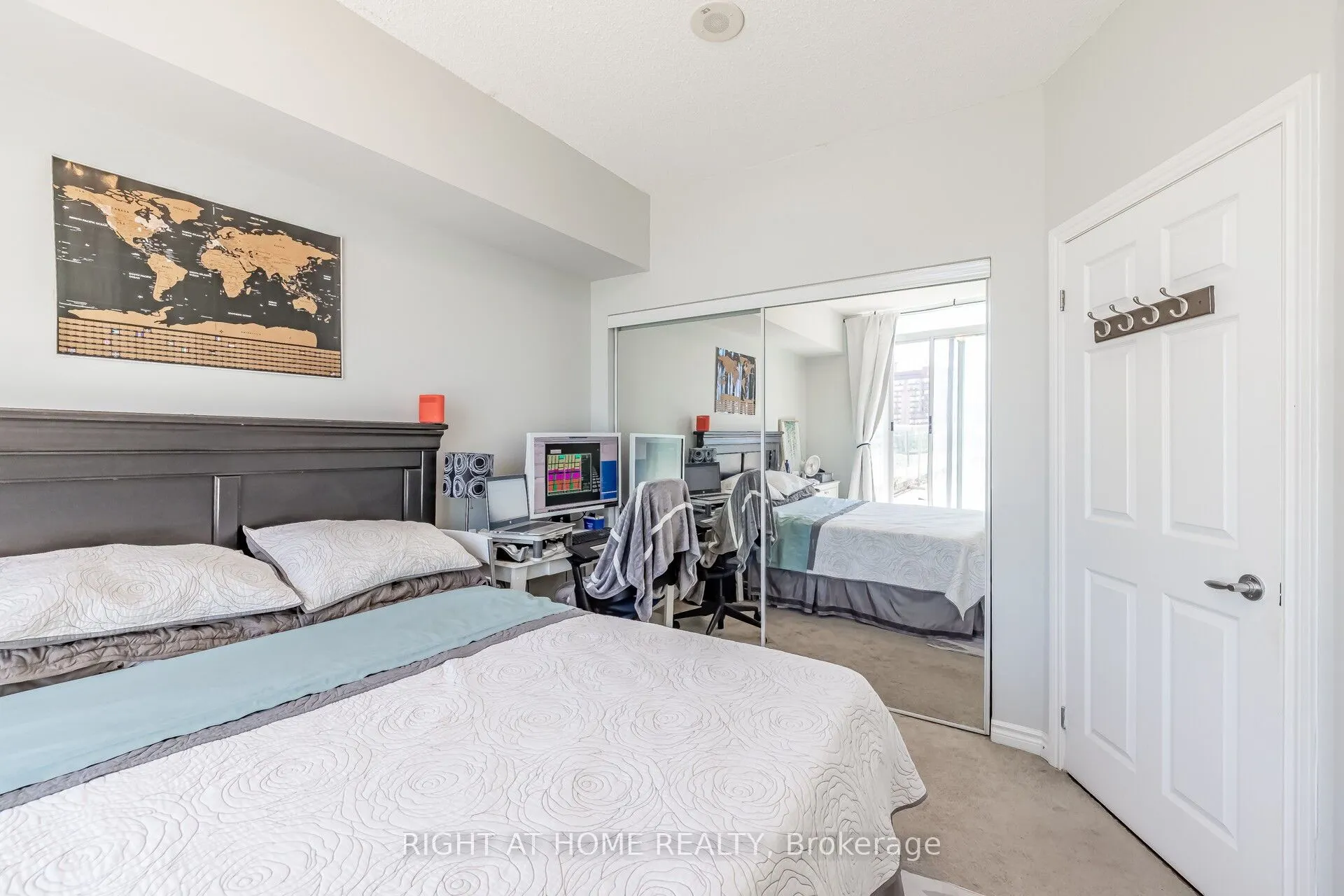 3504 Hurontario Street, #503