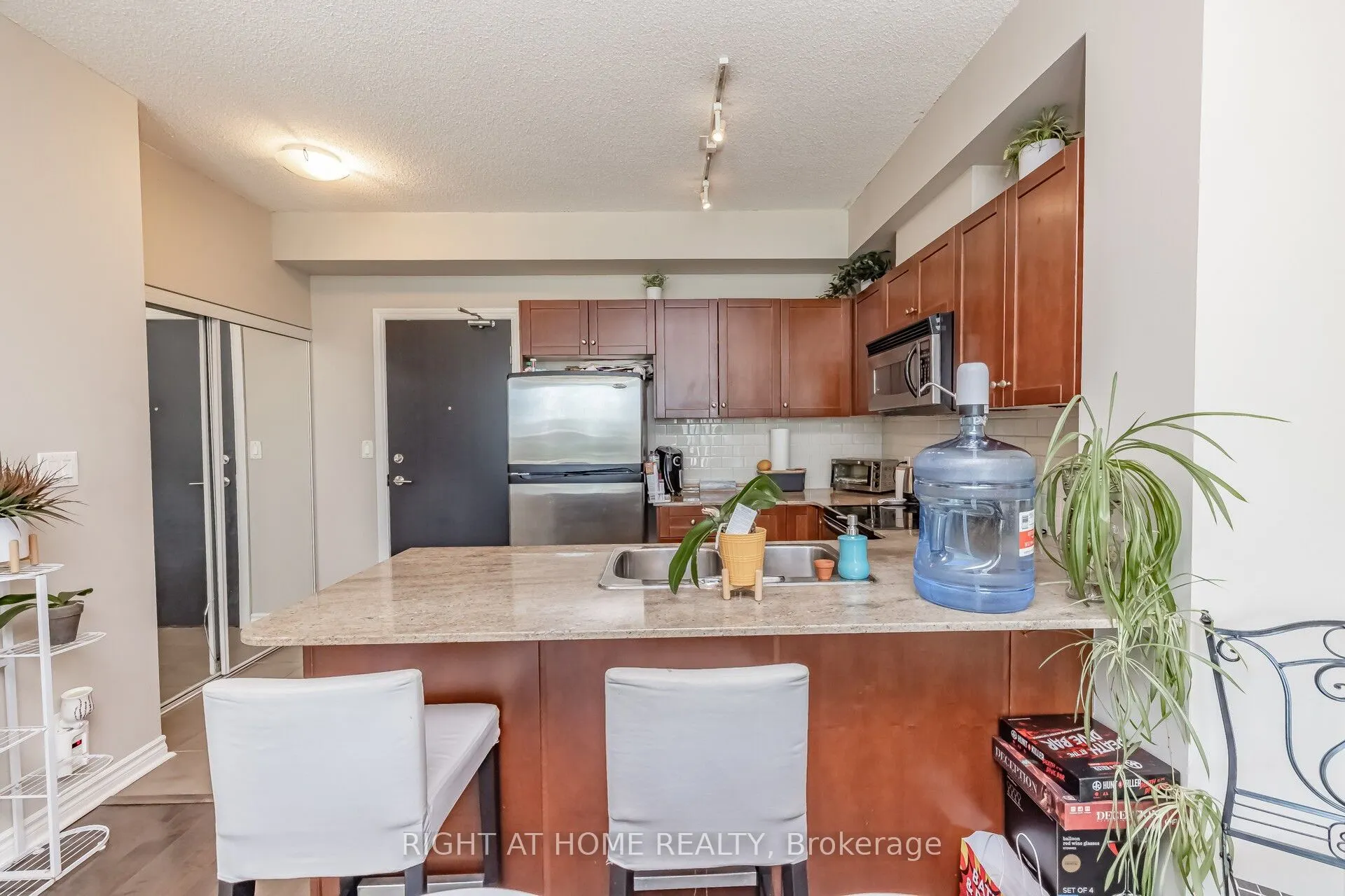 3504 Hurontario Street, #503