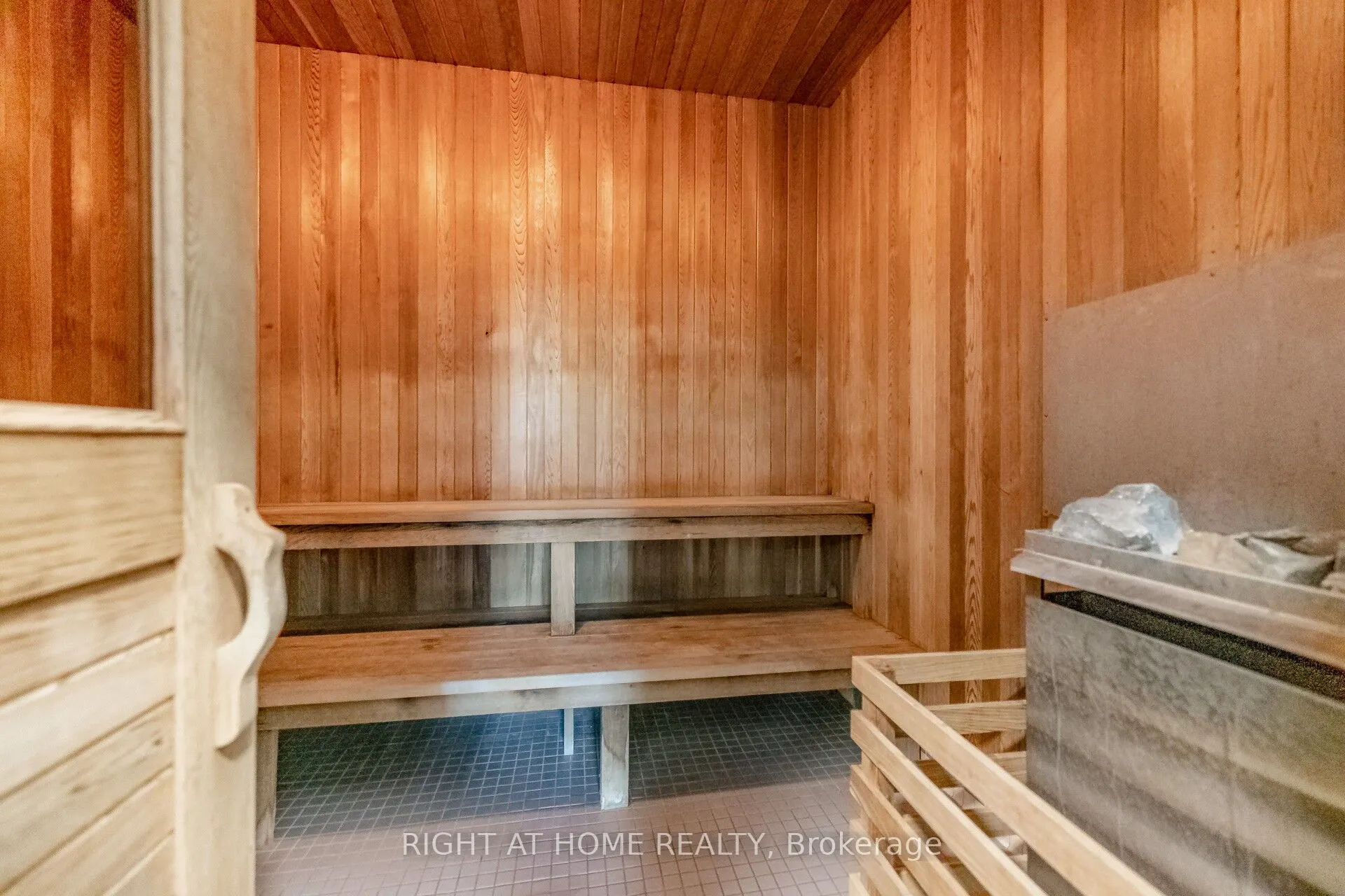 3504 Hurontario Street, #503