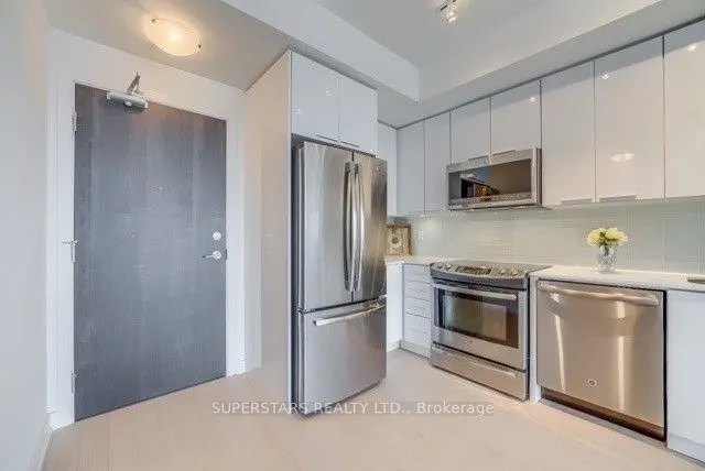 10 Park Lawn Rd Road, #903