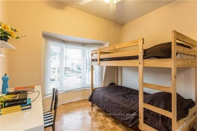 3 Holmesdale Crescent