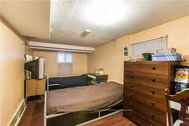 3 Holmesdale Crescent