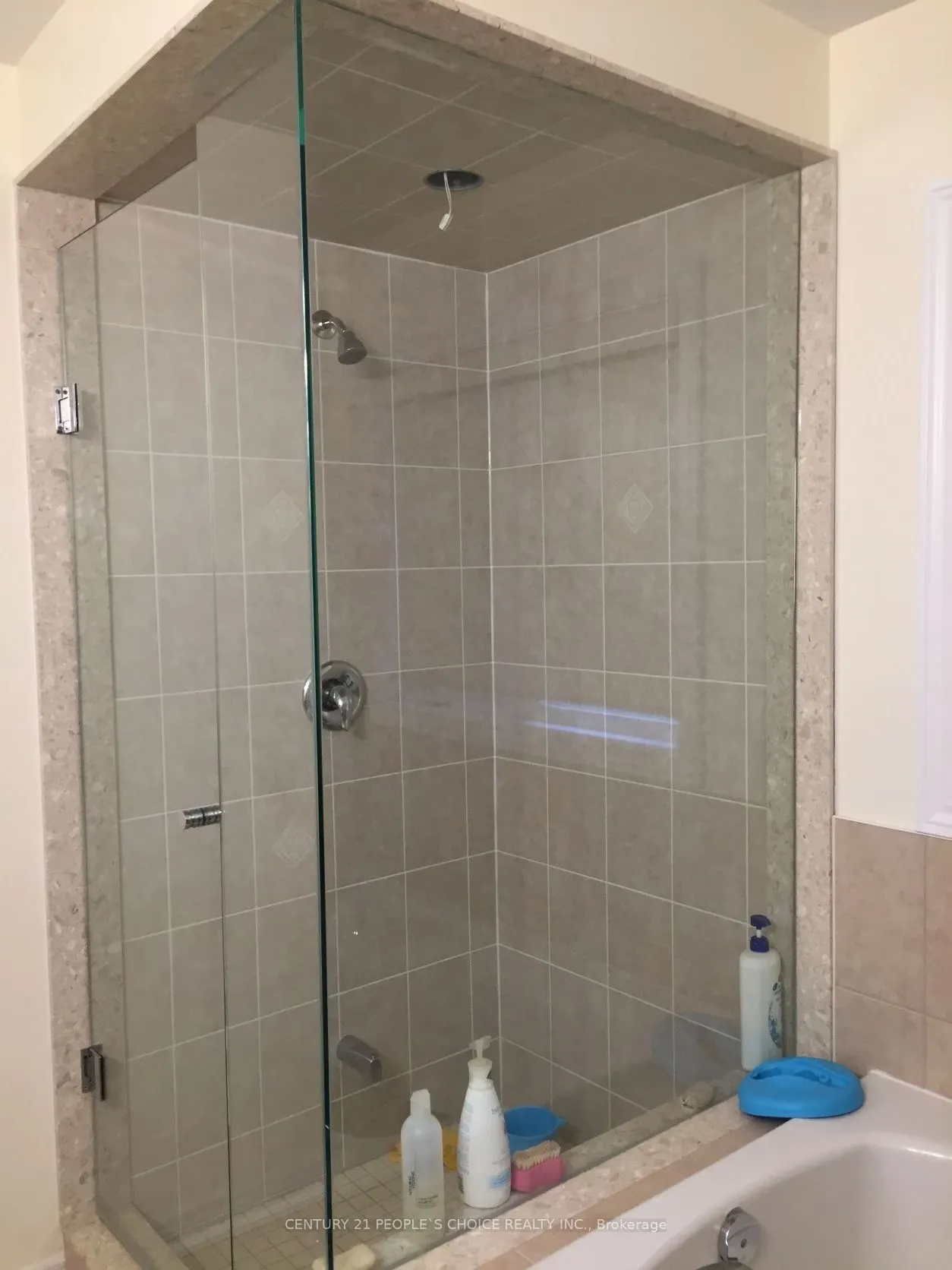 71 Buchanan Crescent, #Upper