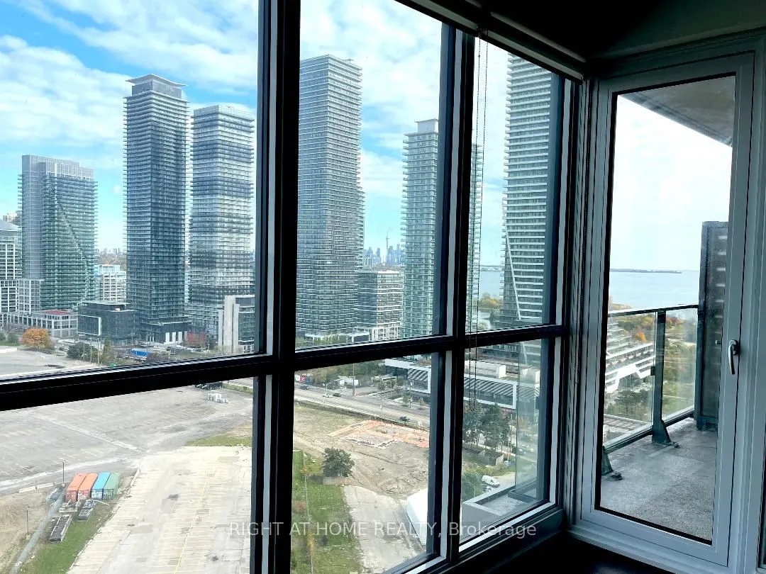 10 Park Lawn Road, #2208