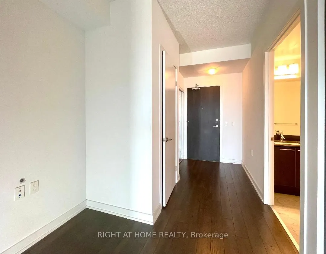 10 Park Lawn Road, #2208