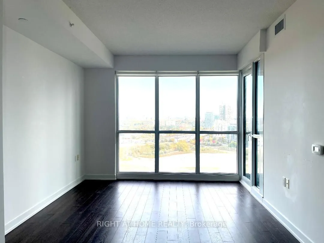 10 Park Lawn Road, #2208