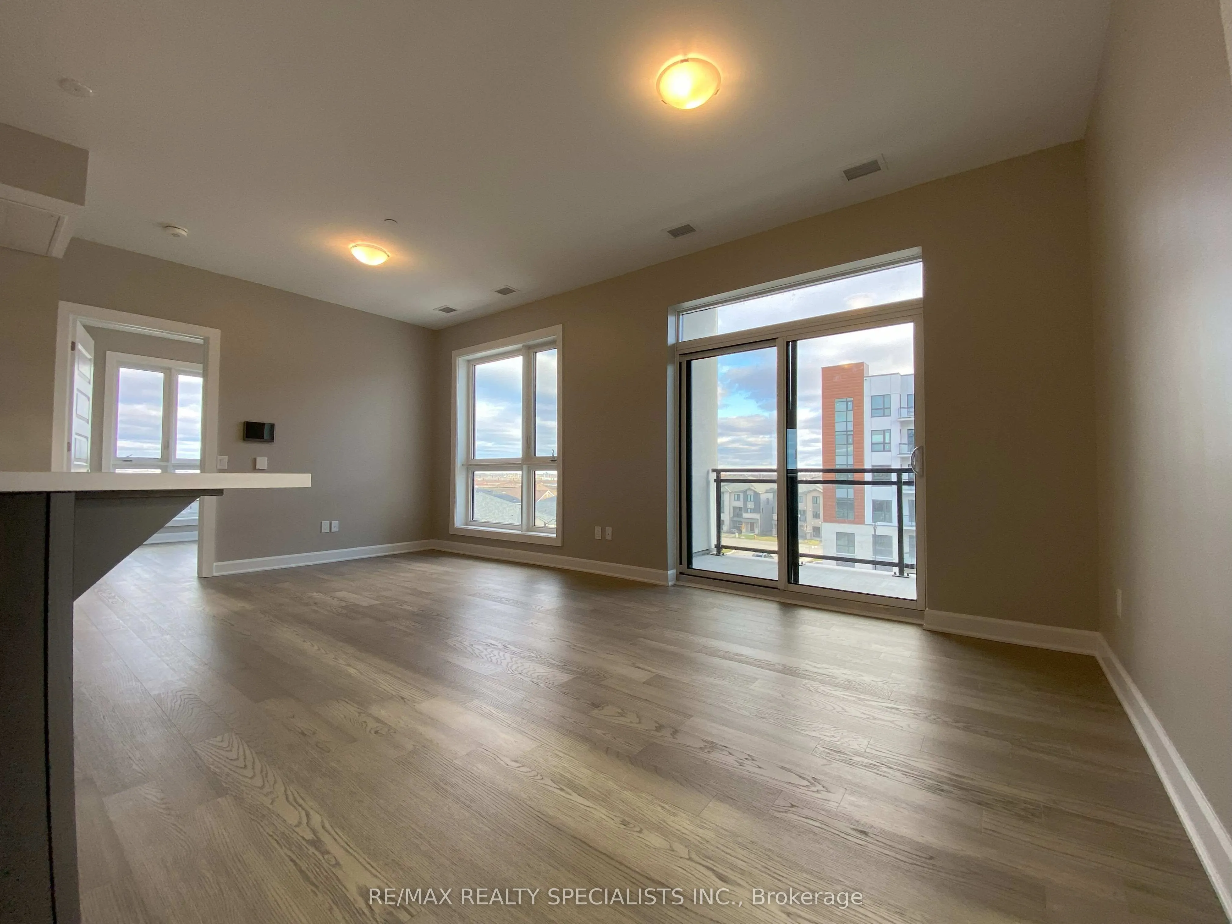 460 Gordon Krantz Avenue, #407