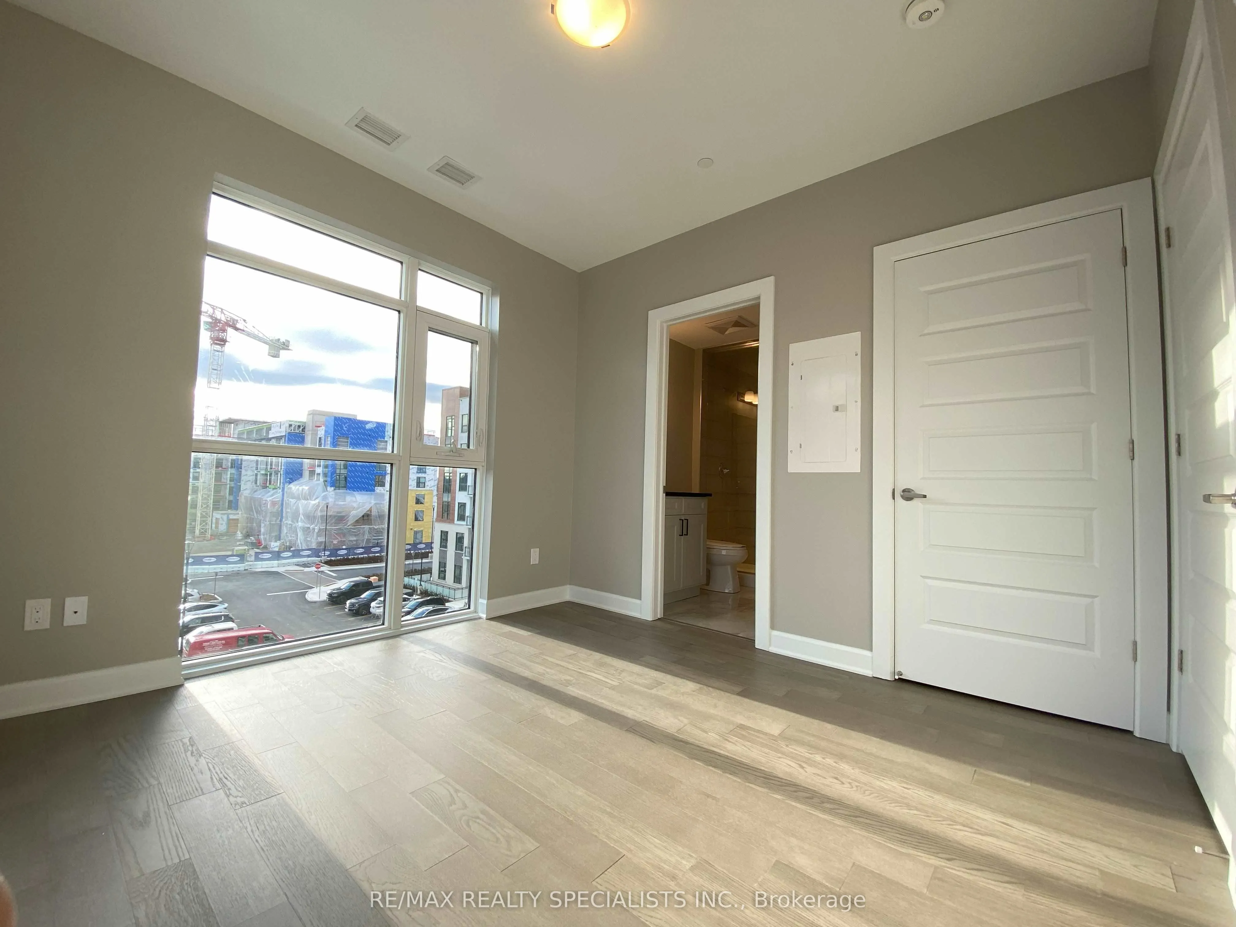 460 Gordon Krantz Avenue, #407