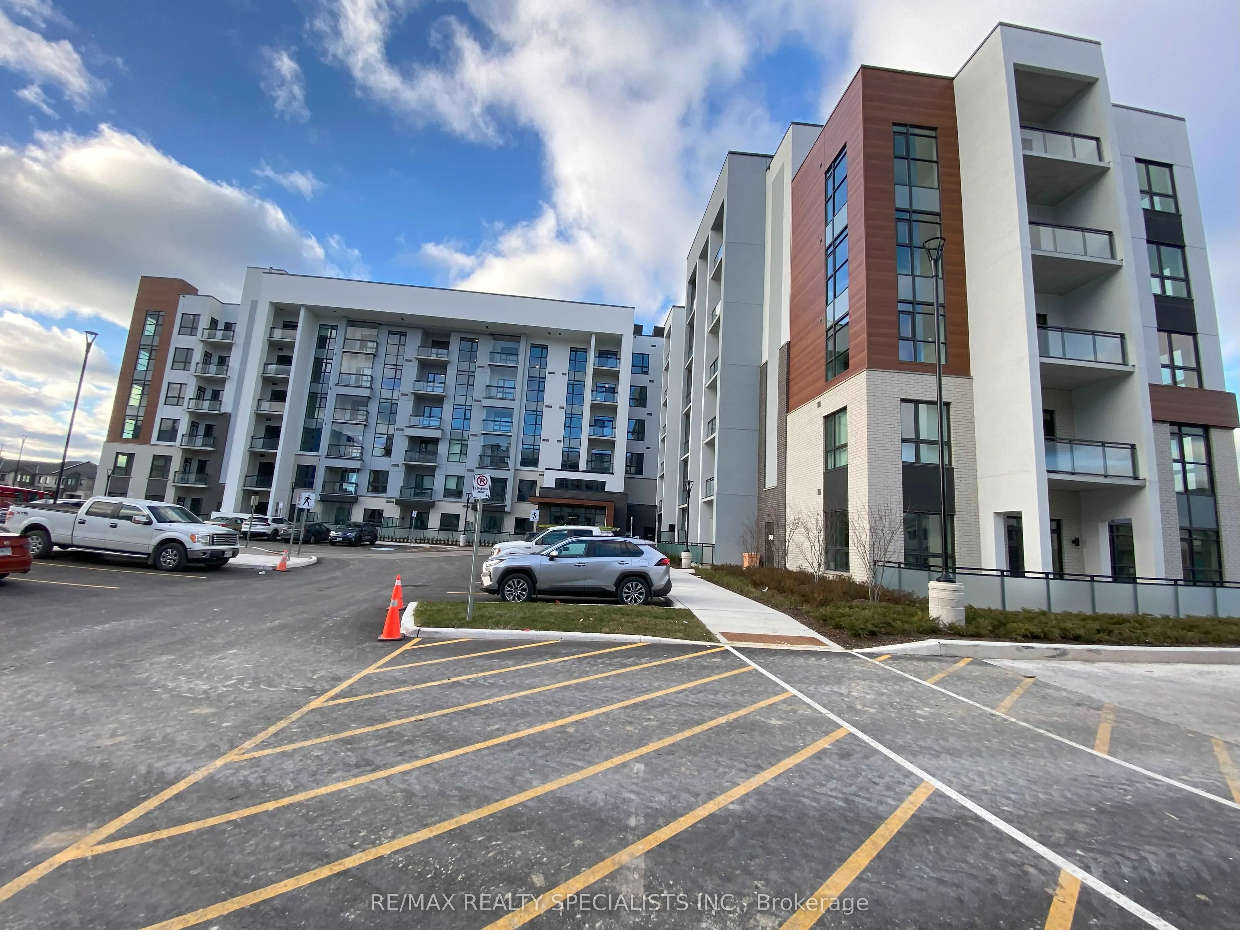 460 Gordon Krantz Avenue, #407