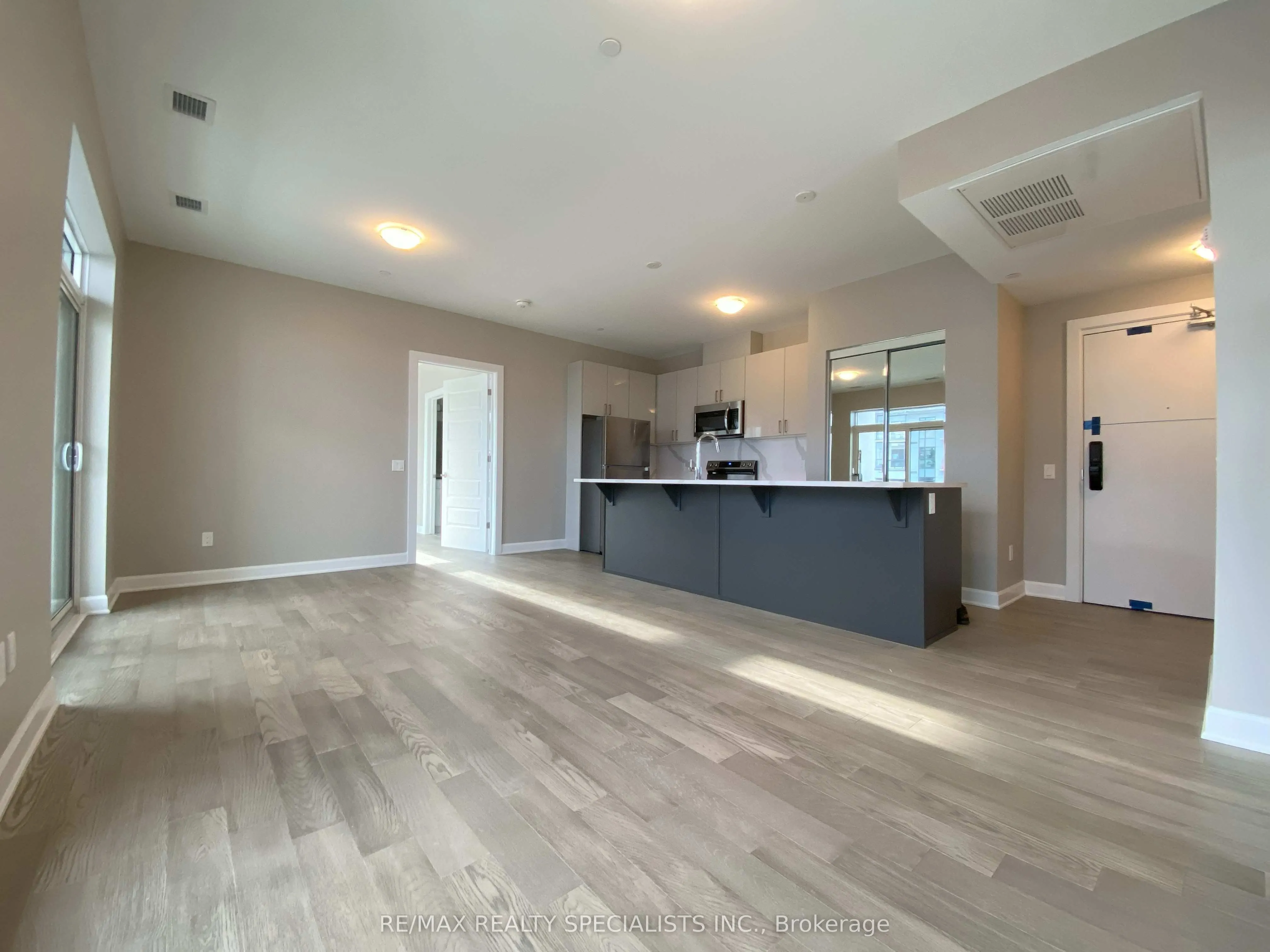 460 Gordon Krantz Avenue, #407