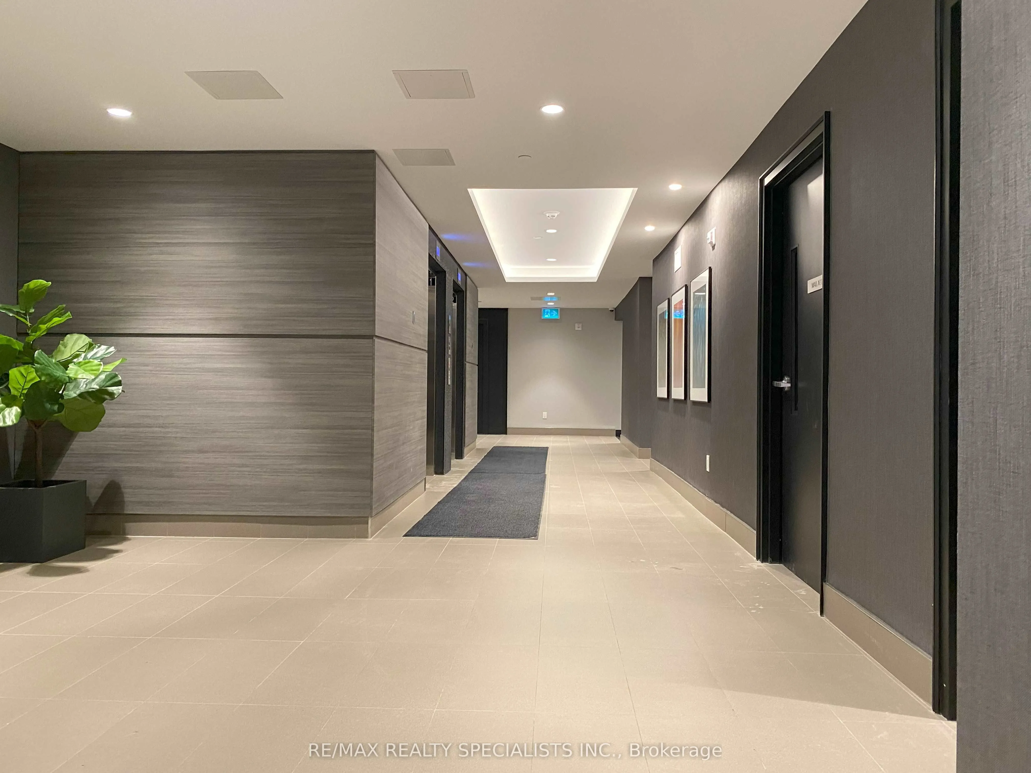 460 Gordon Krantz Avenue, #407