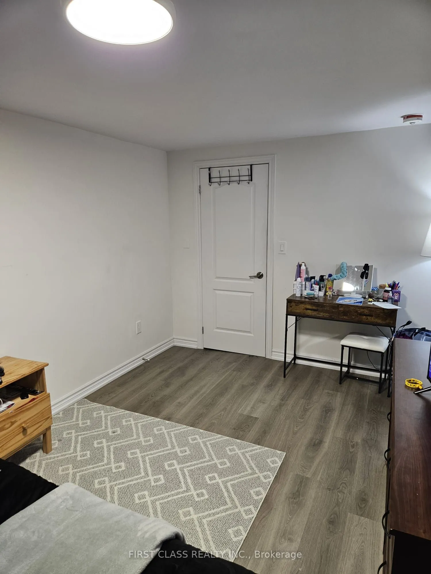 79 Whitchurch Mews, #basement