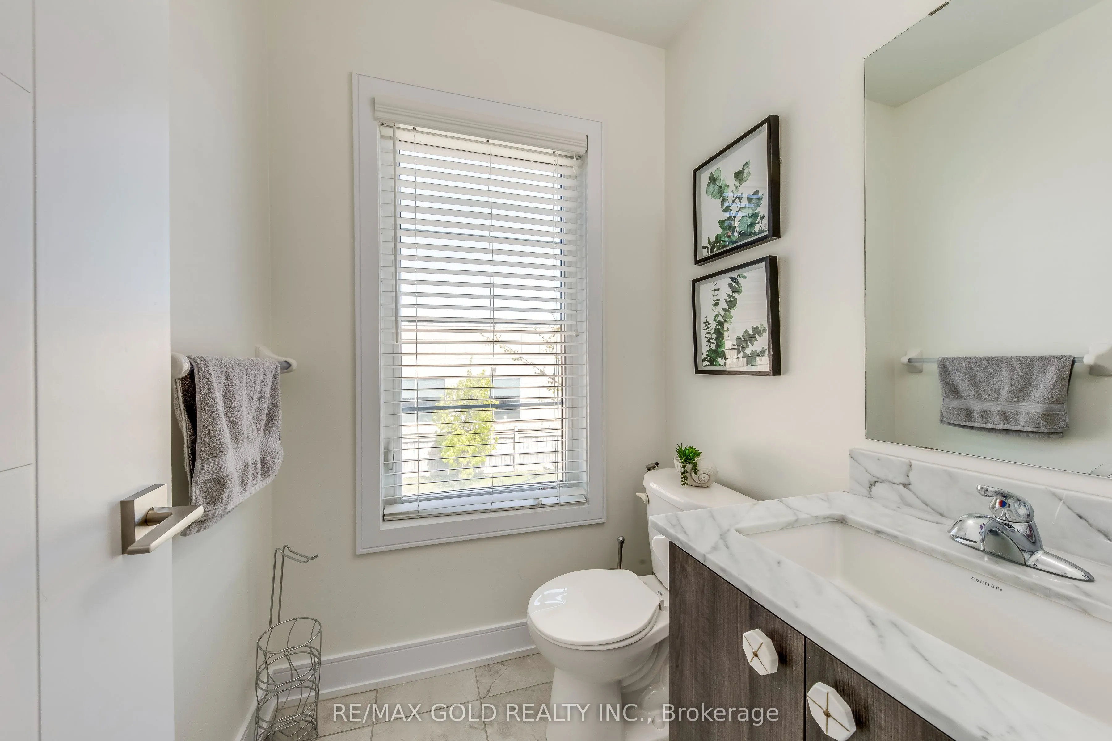 561 Mermaid Crescent