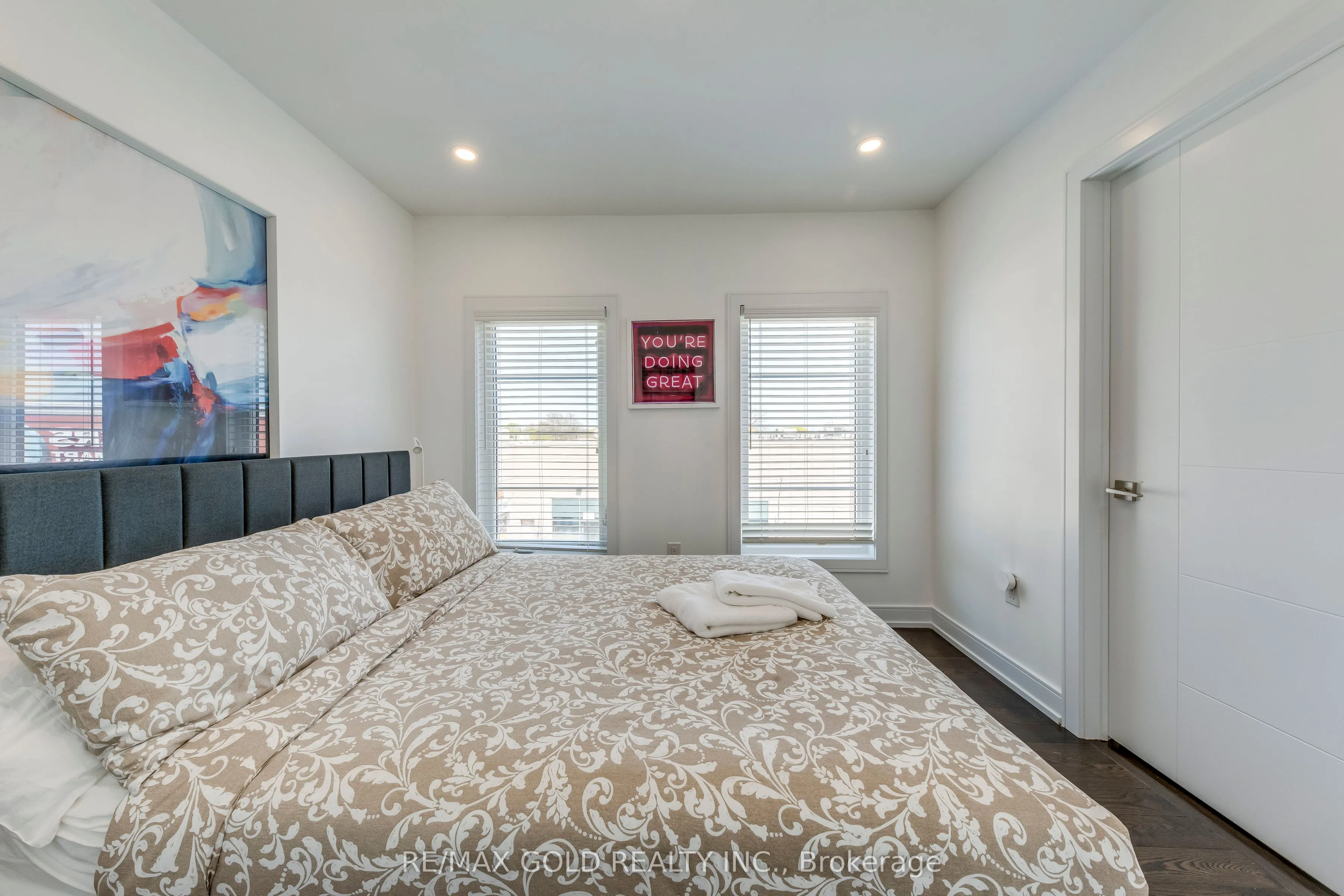 561 Mermaid Crescent