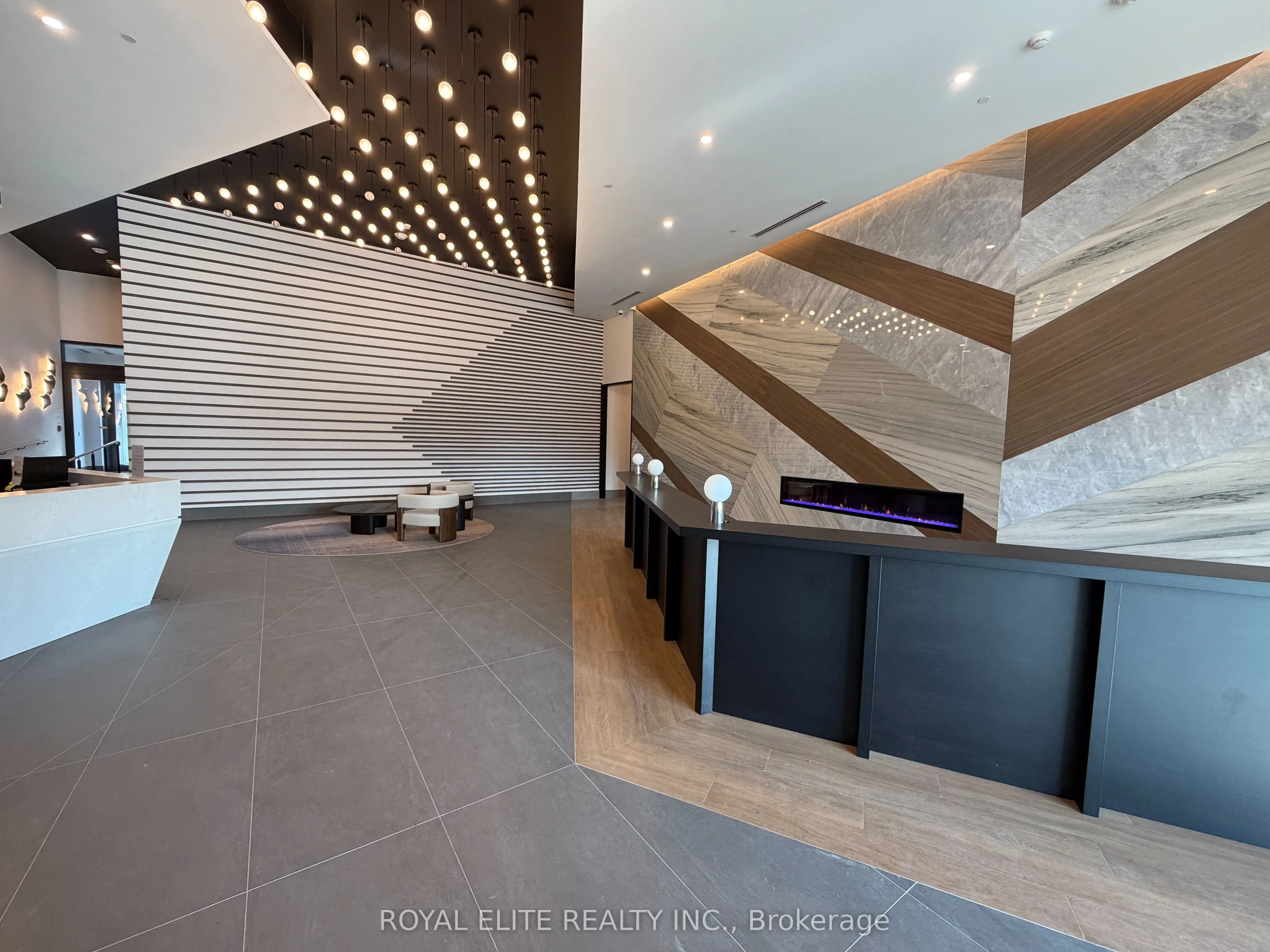 1037 The Queensway, #513