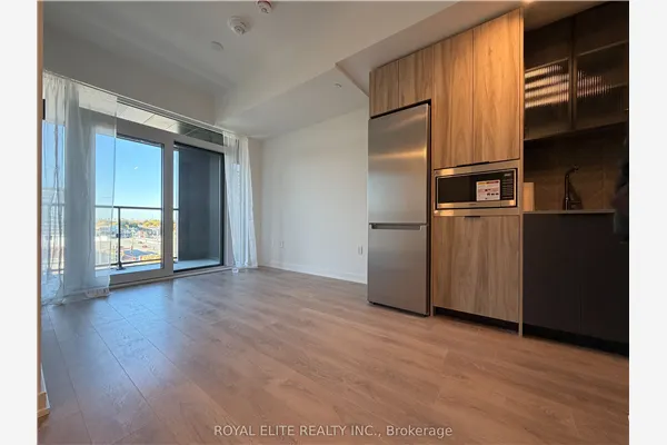 1037 The Queensway, #513